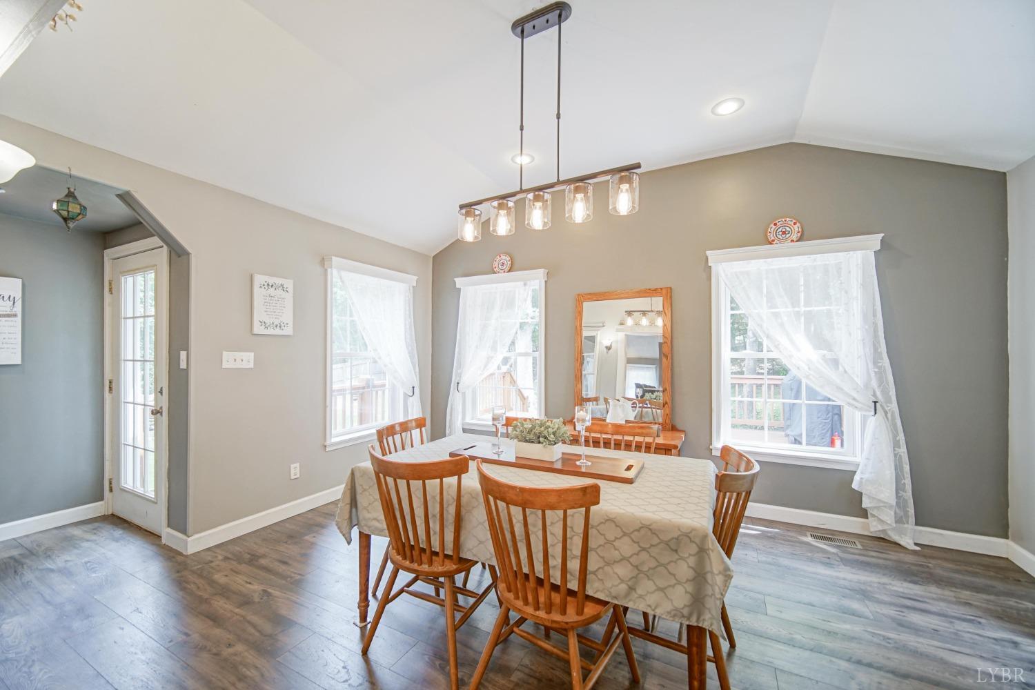 321 Smoketree Lane