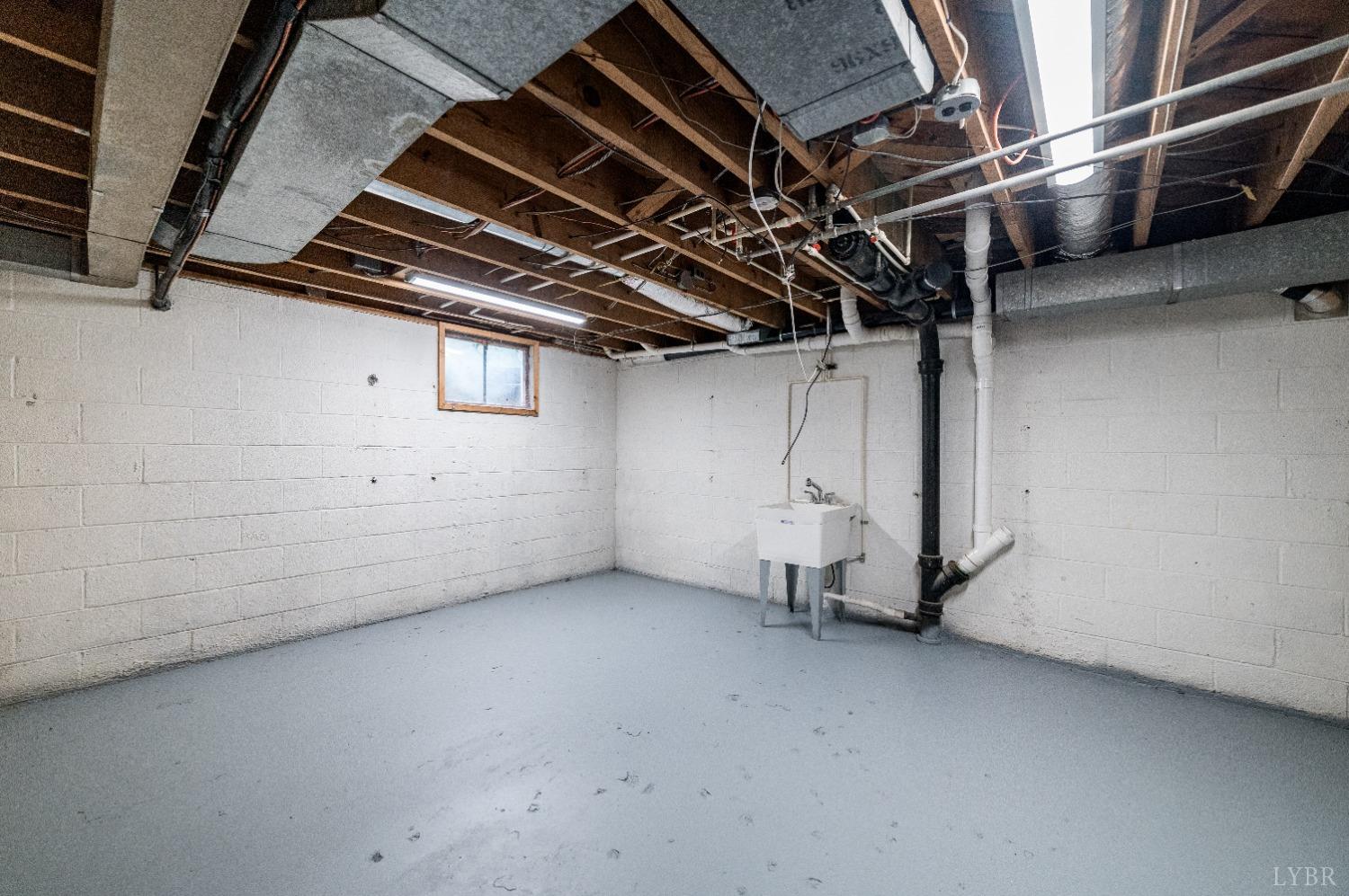 1305 Cherokee Avenue