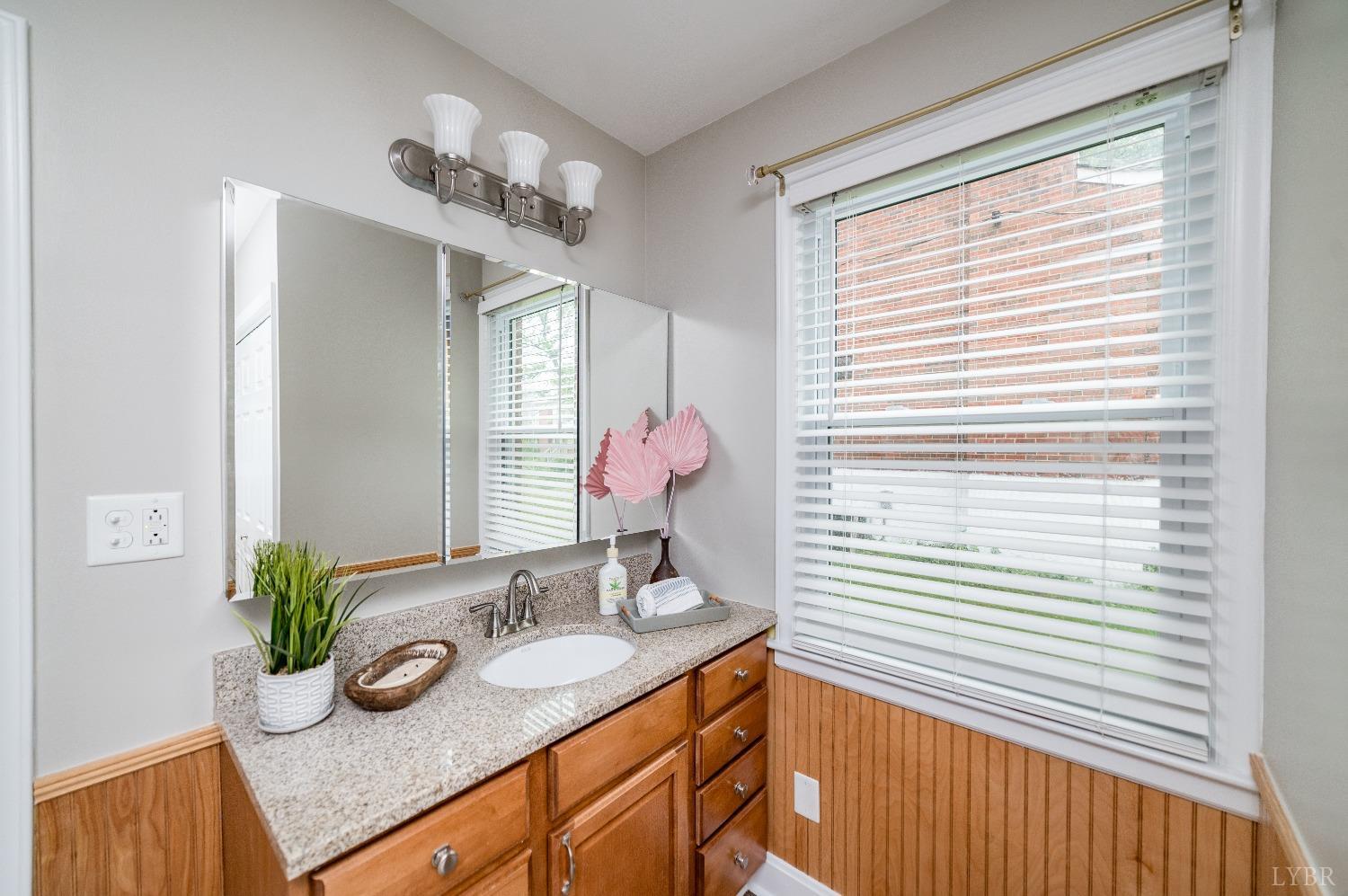 1305 Cherokee Avenue