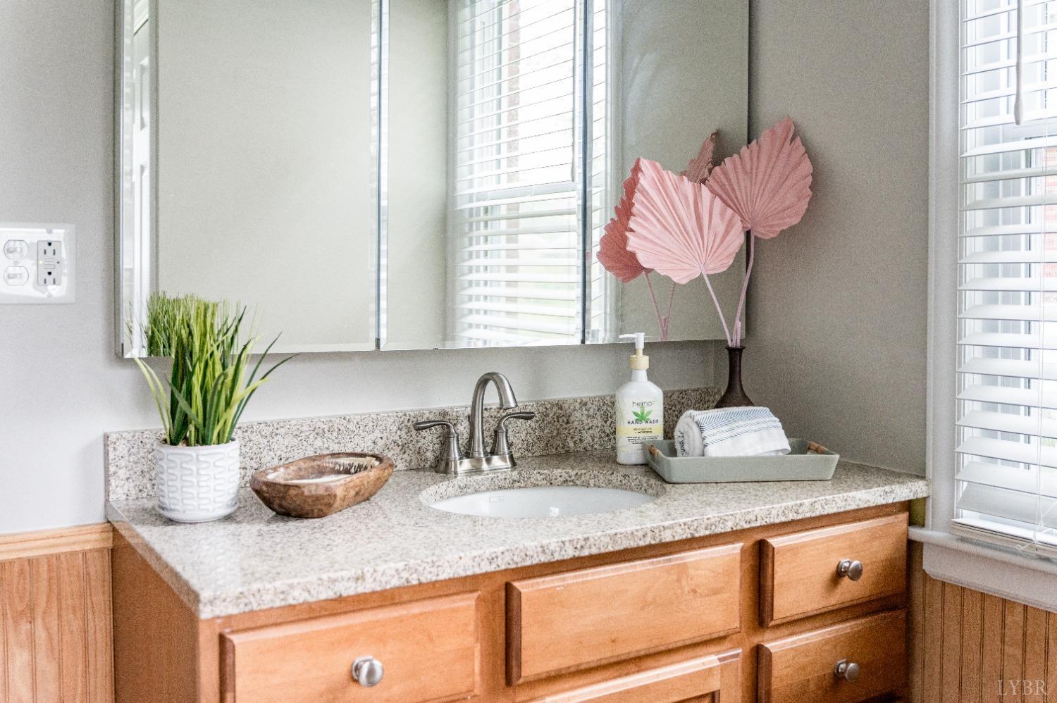 1305 Cherokee Avenue