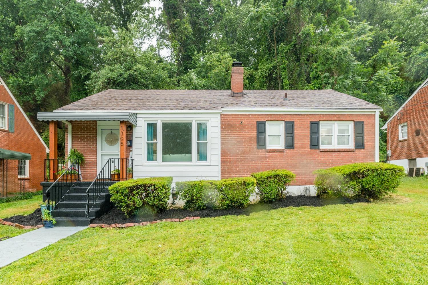 1305 Cherokee Avenue