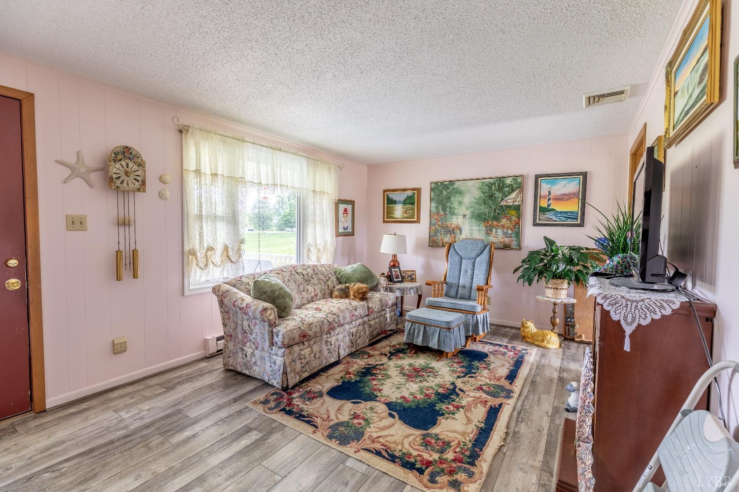 989 Pigeon Run Road