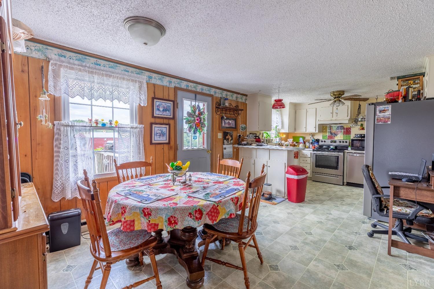 989 Pigeon Run Road