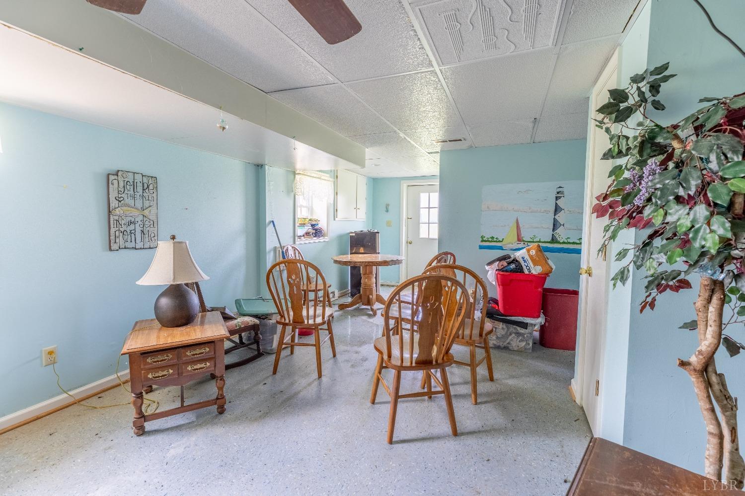 989 Pigeon Run Road