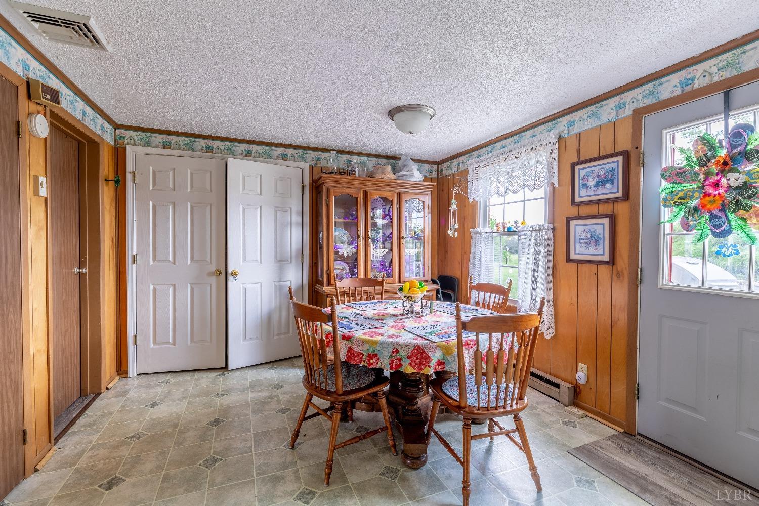 989 Pigeon Run Road
