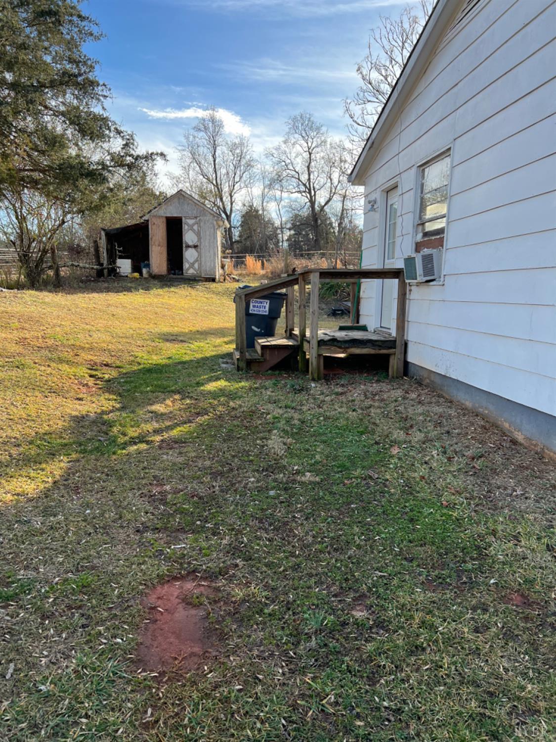 519 W E Monitor Road