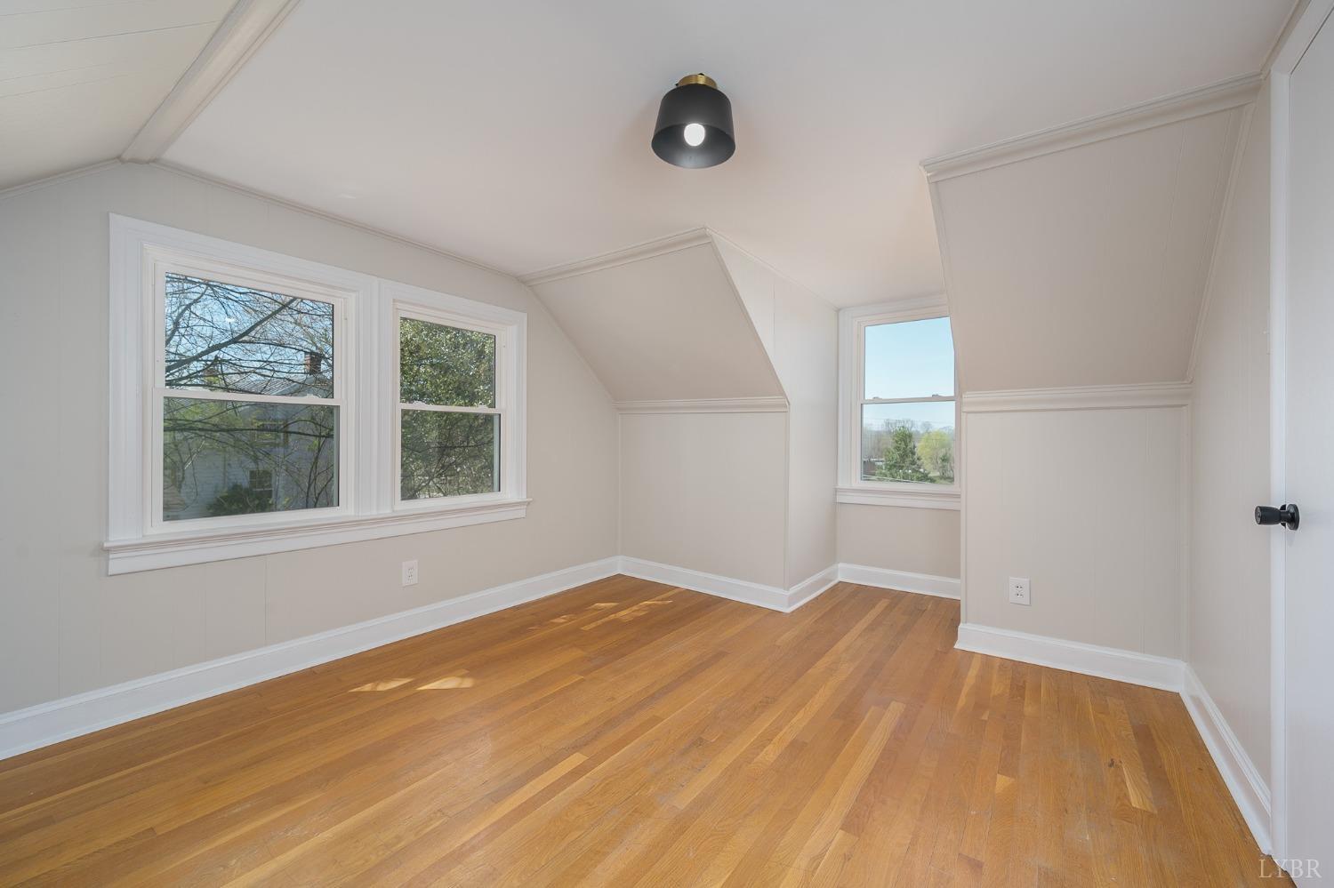 38 Norfolk Avenue