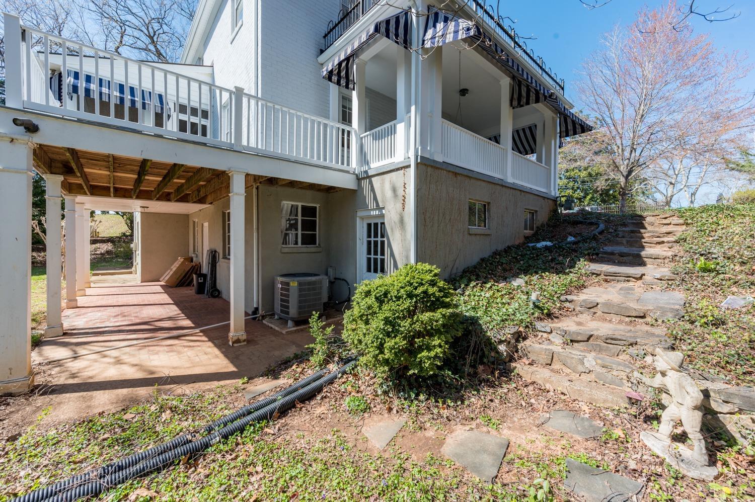 3405 Rivermont Avenue