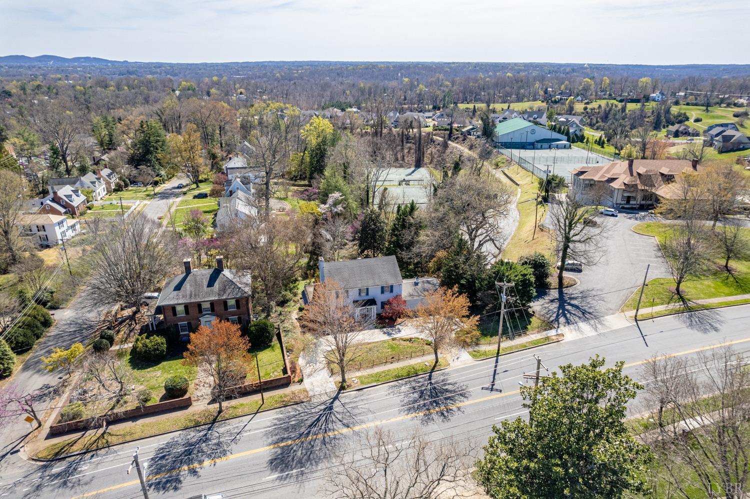 3405 Rivermont Avenue