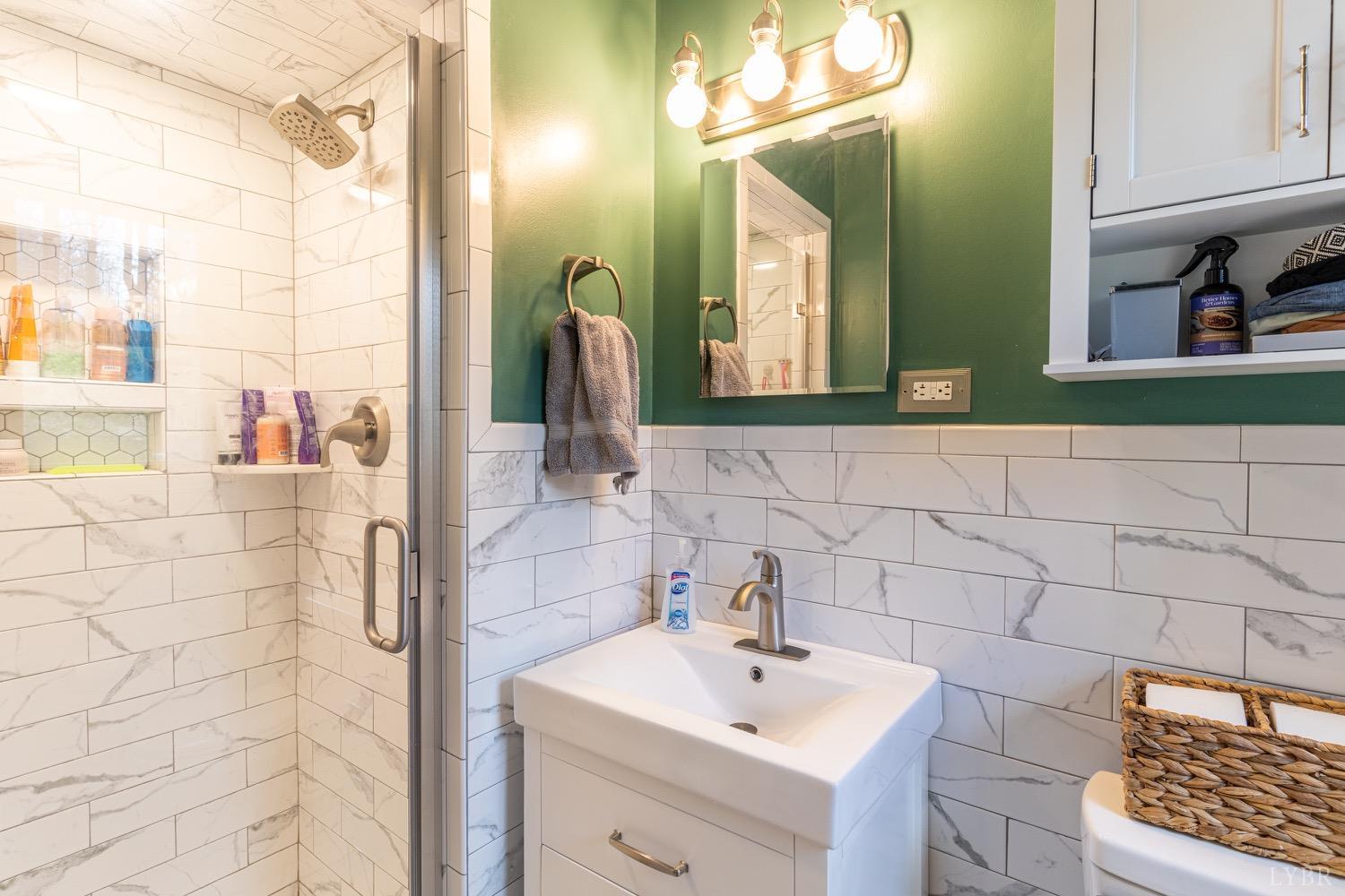 2019 Indian Hill Rd Road