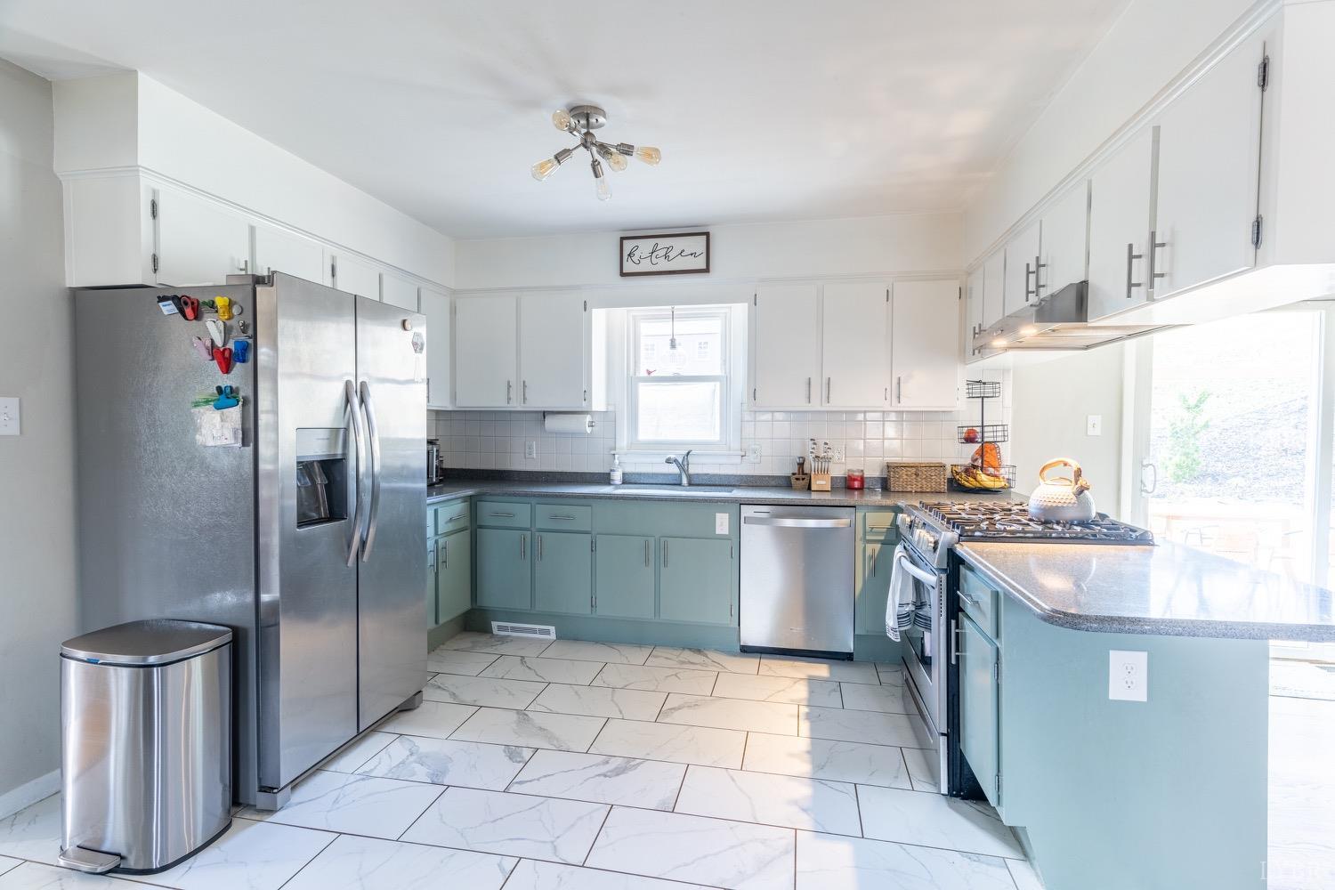 2019 Indian Hill Rd Road