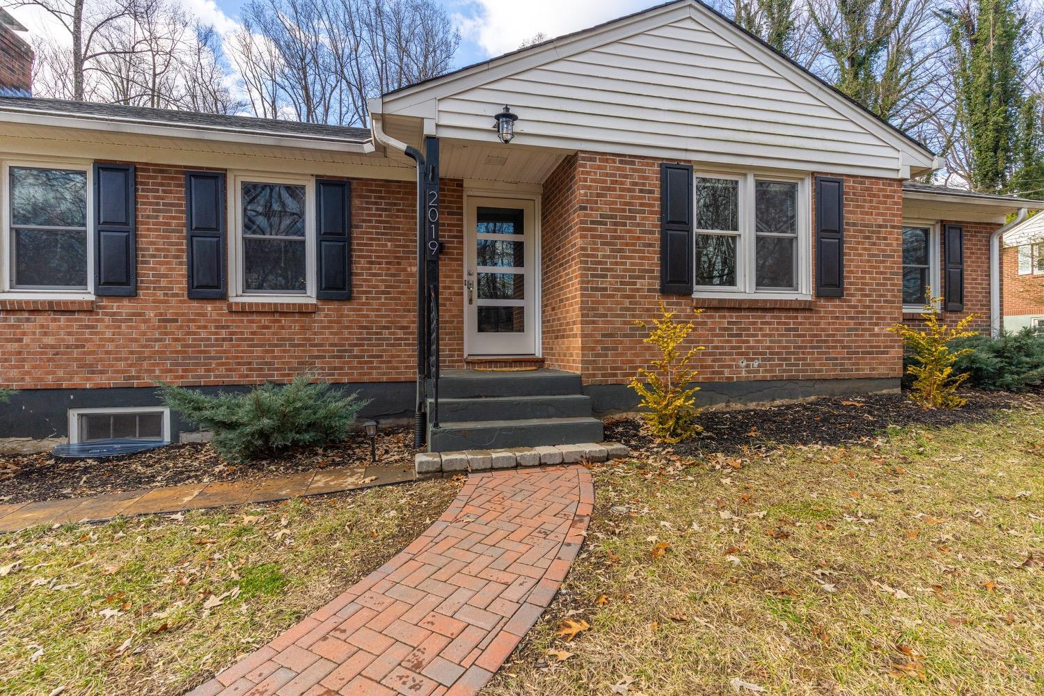 2019 Indian Hill Rd Road