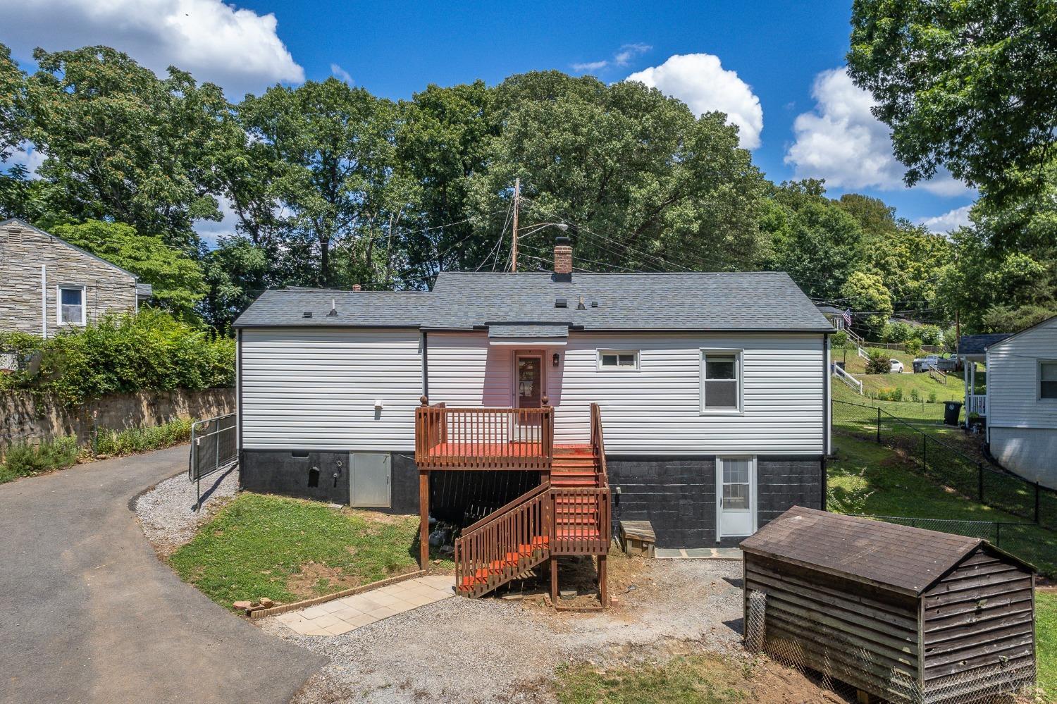 1229 Stratford Road
