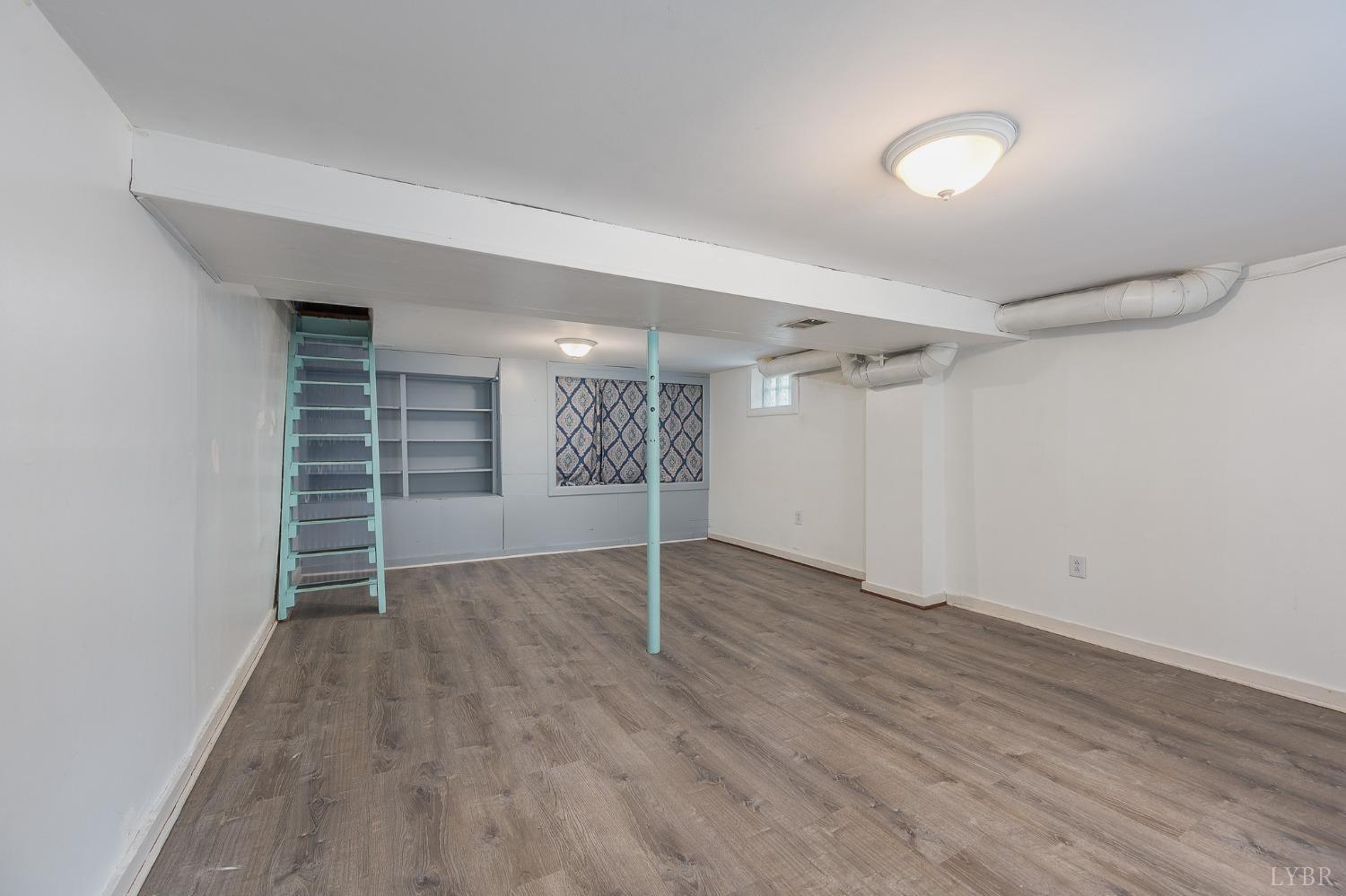 1229 Stratford Road