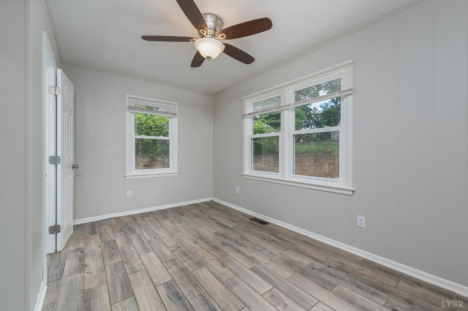 1229 Stratford Road