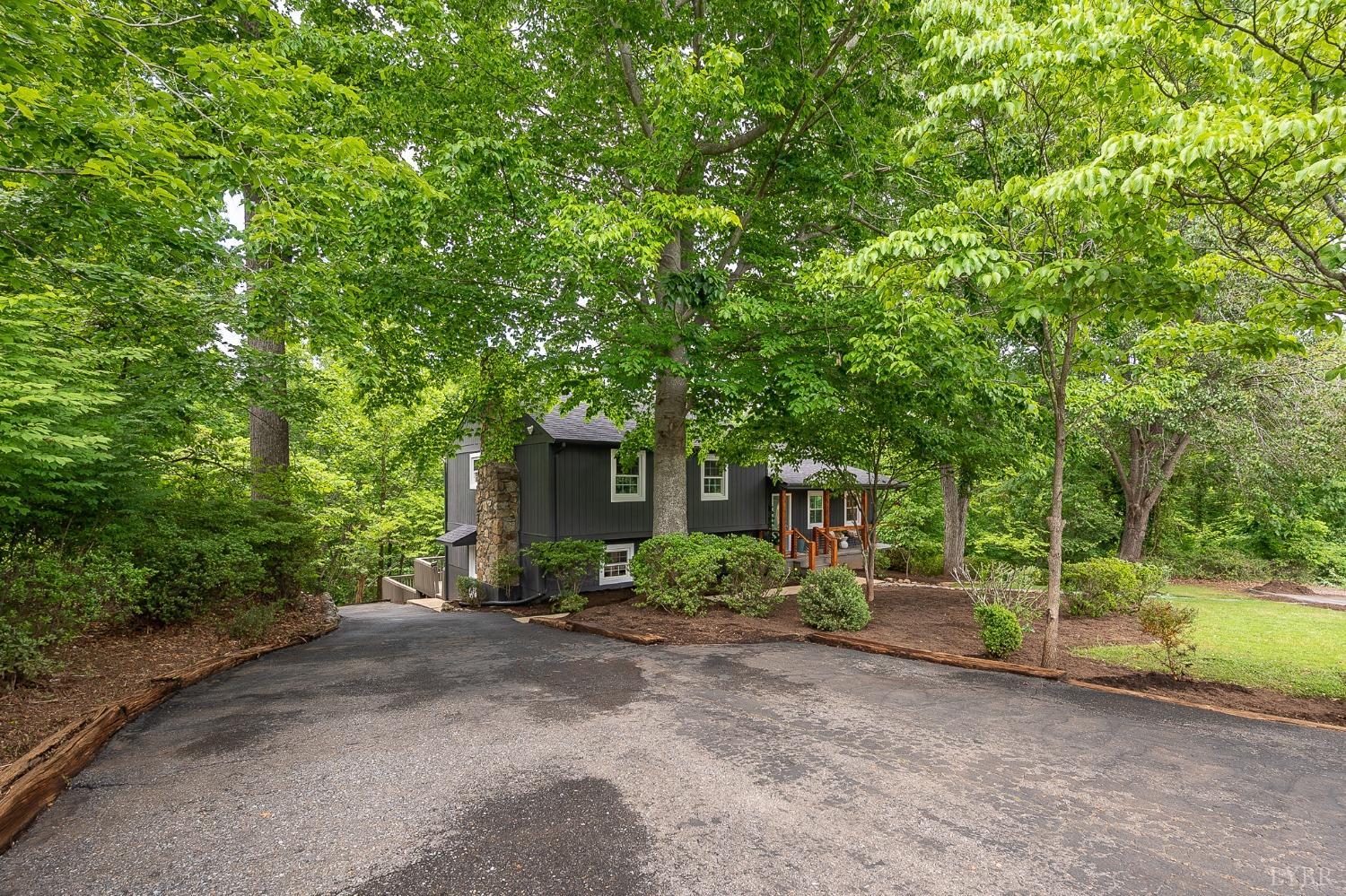915 Rothowood Road