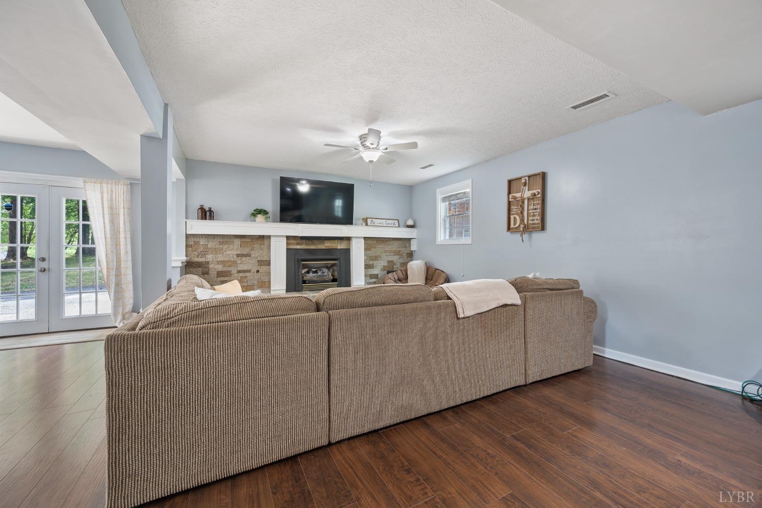 1706 Danbury Drive