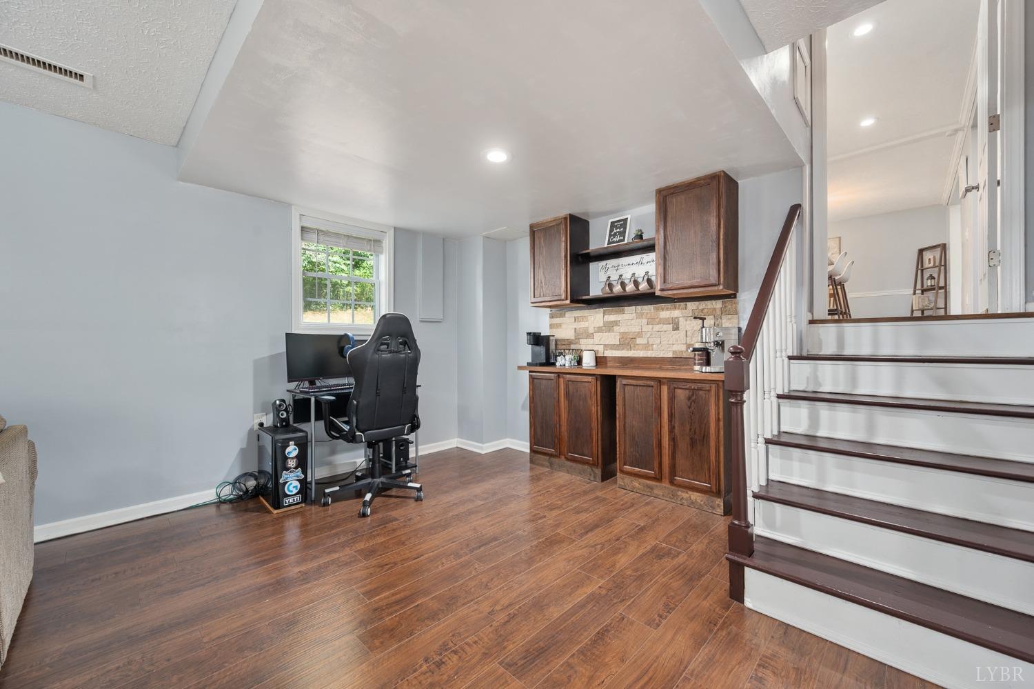 1706 Danbury Drive