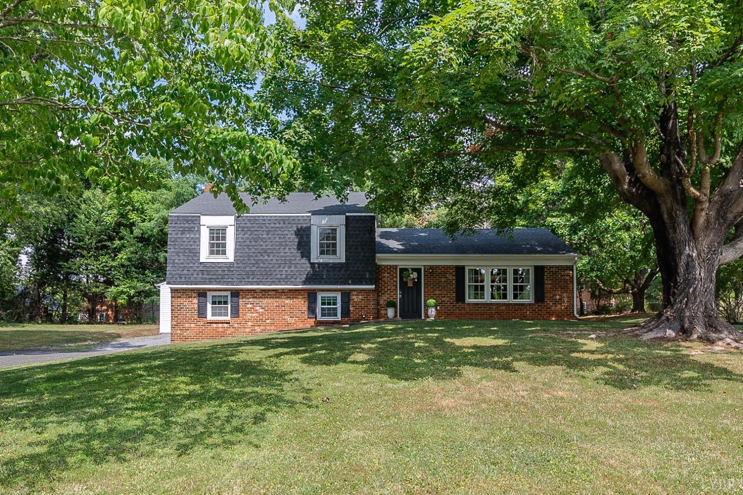 1706 Danbury Drive