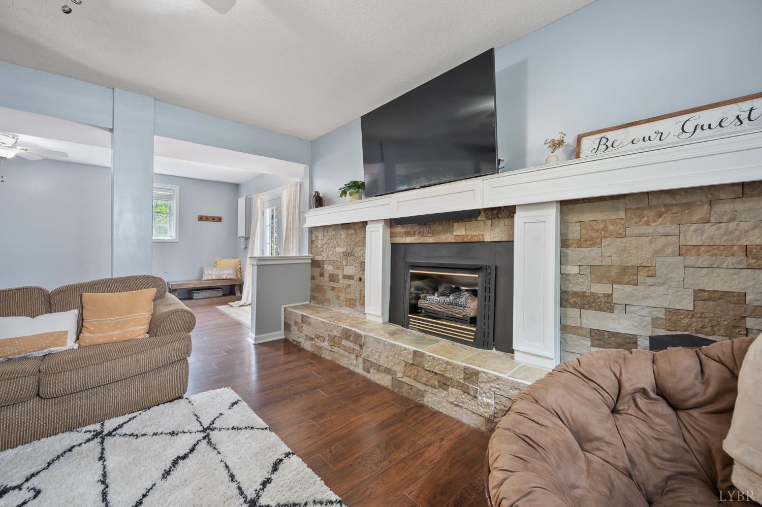 1706 Danbury Drive