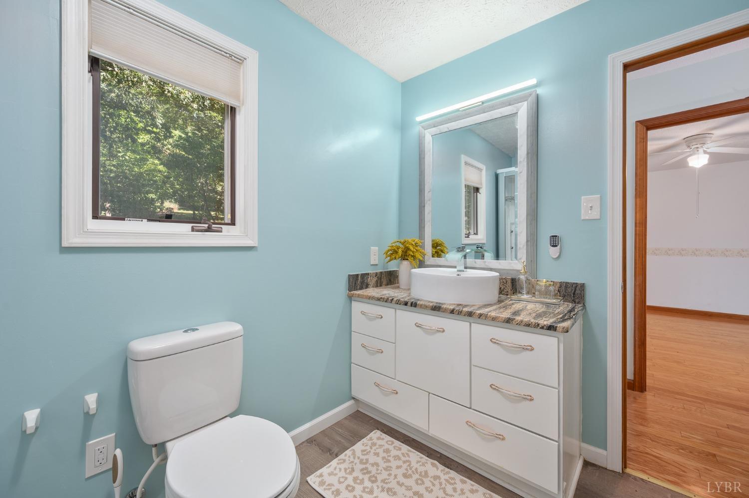 107 Waterview Circle