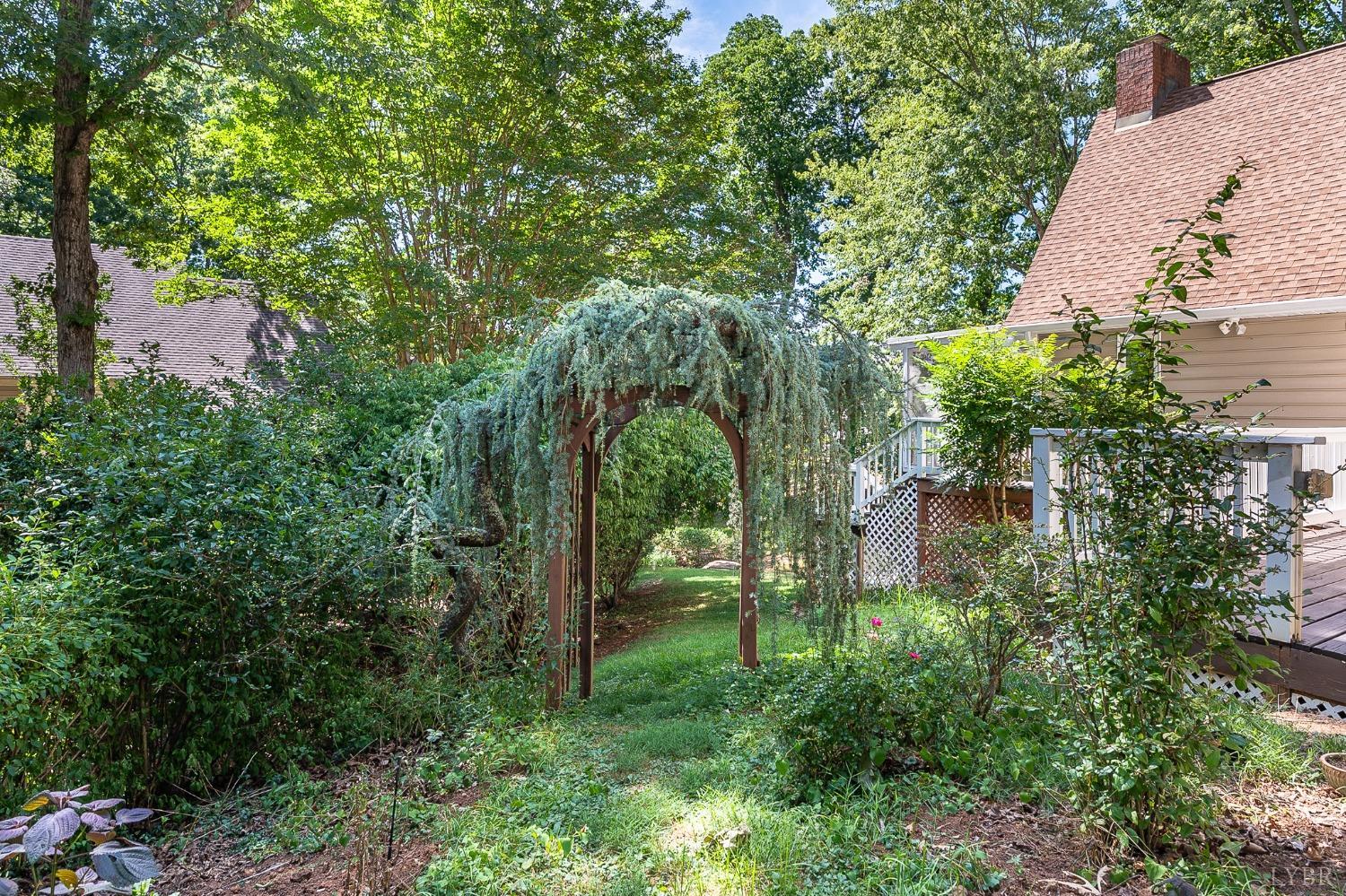 107 Waterview Circle