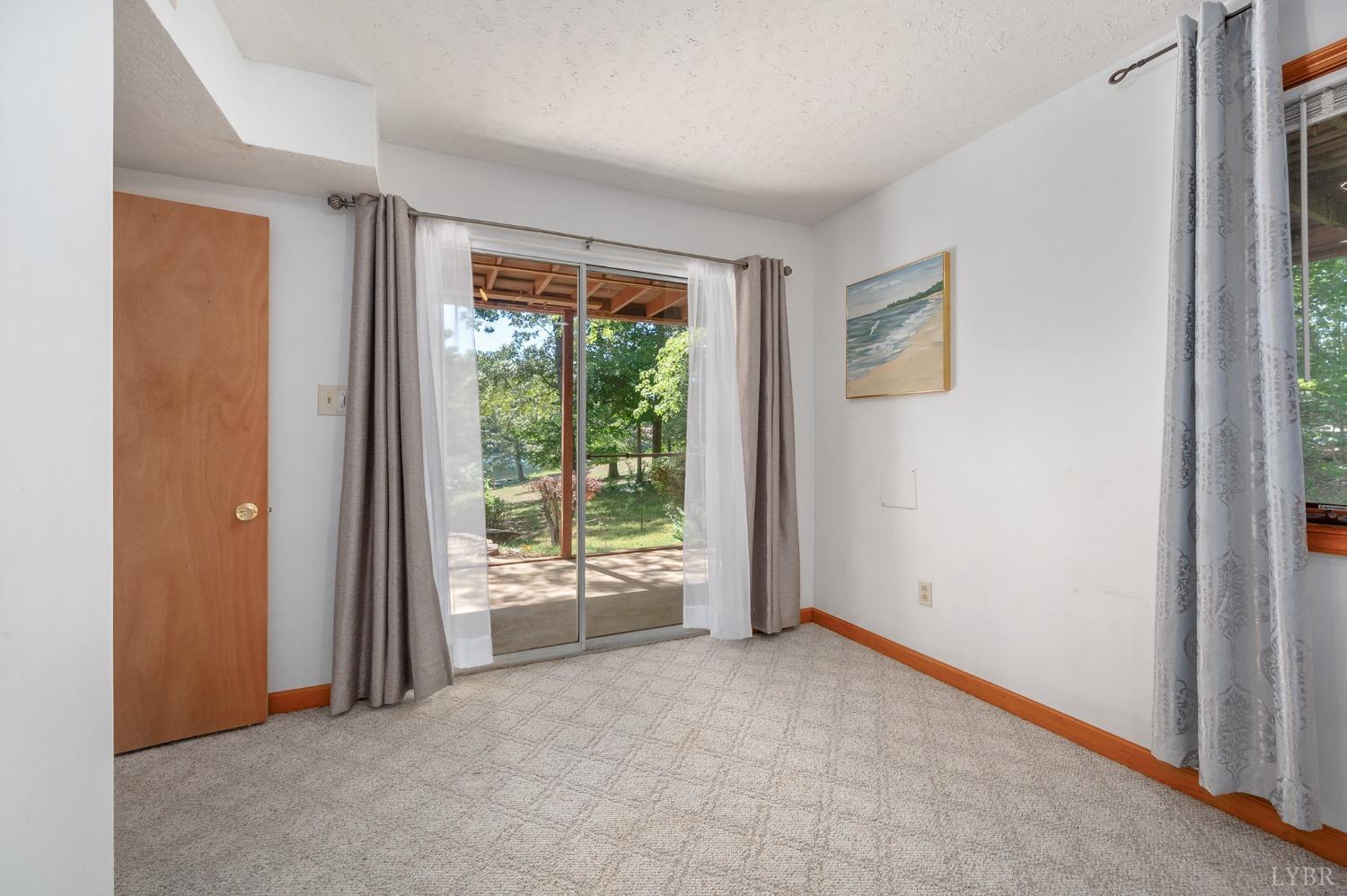 107 Waterview Circle