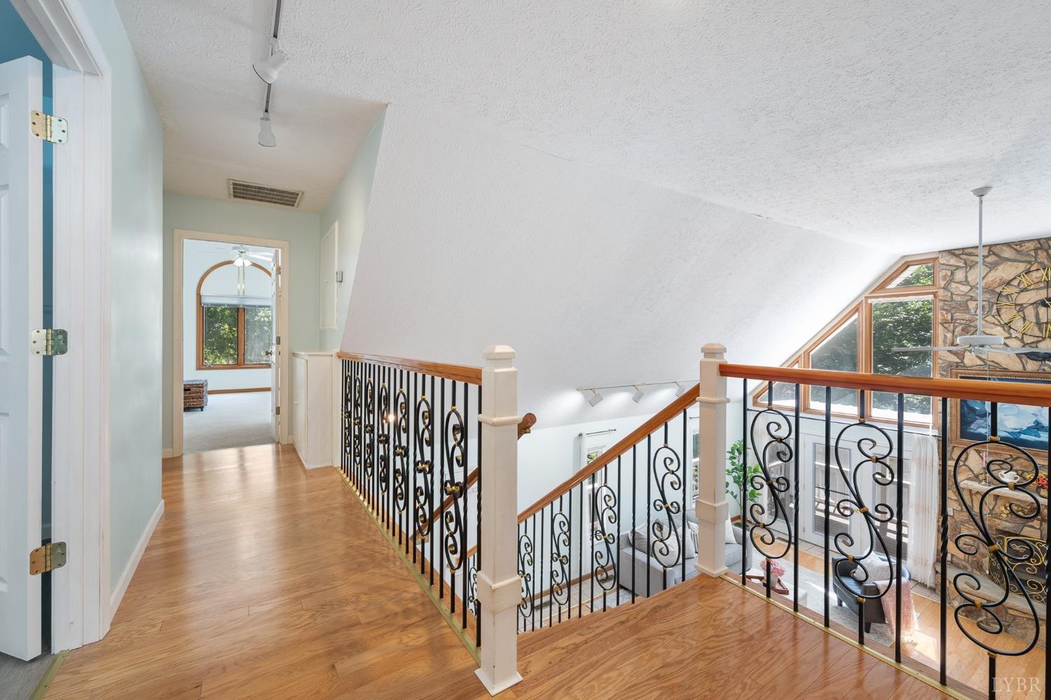 107 Waterview Circle