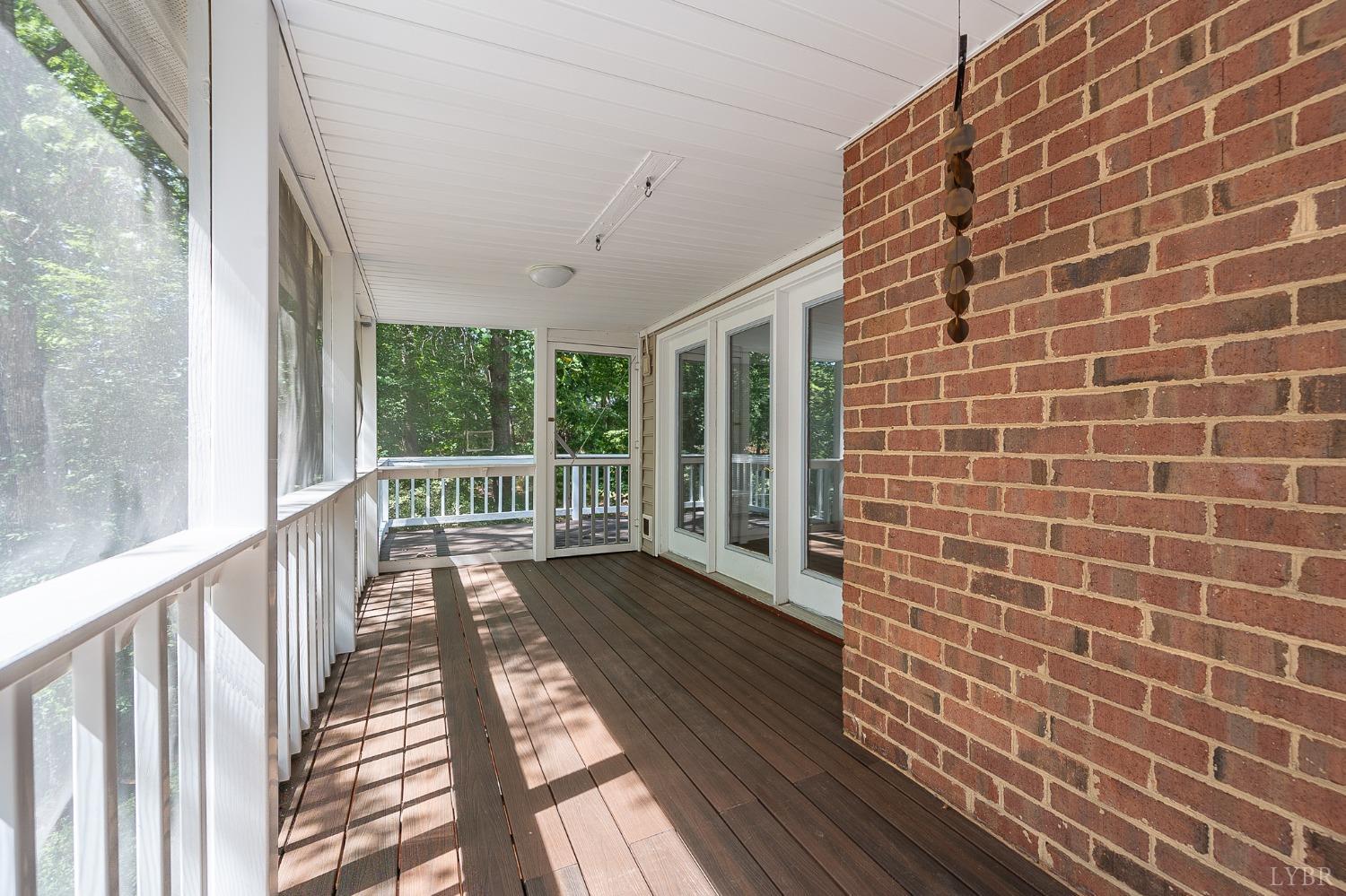 107 Waterview Circle