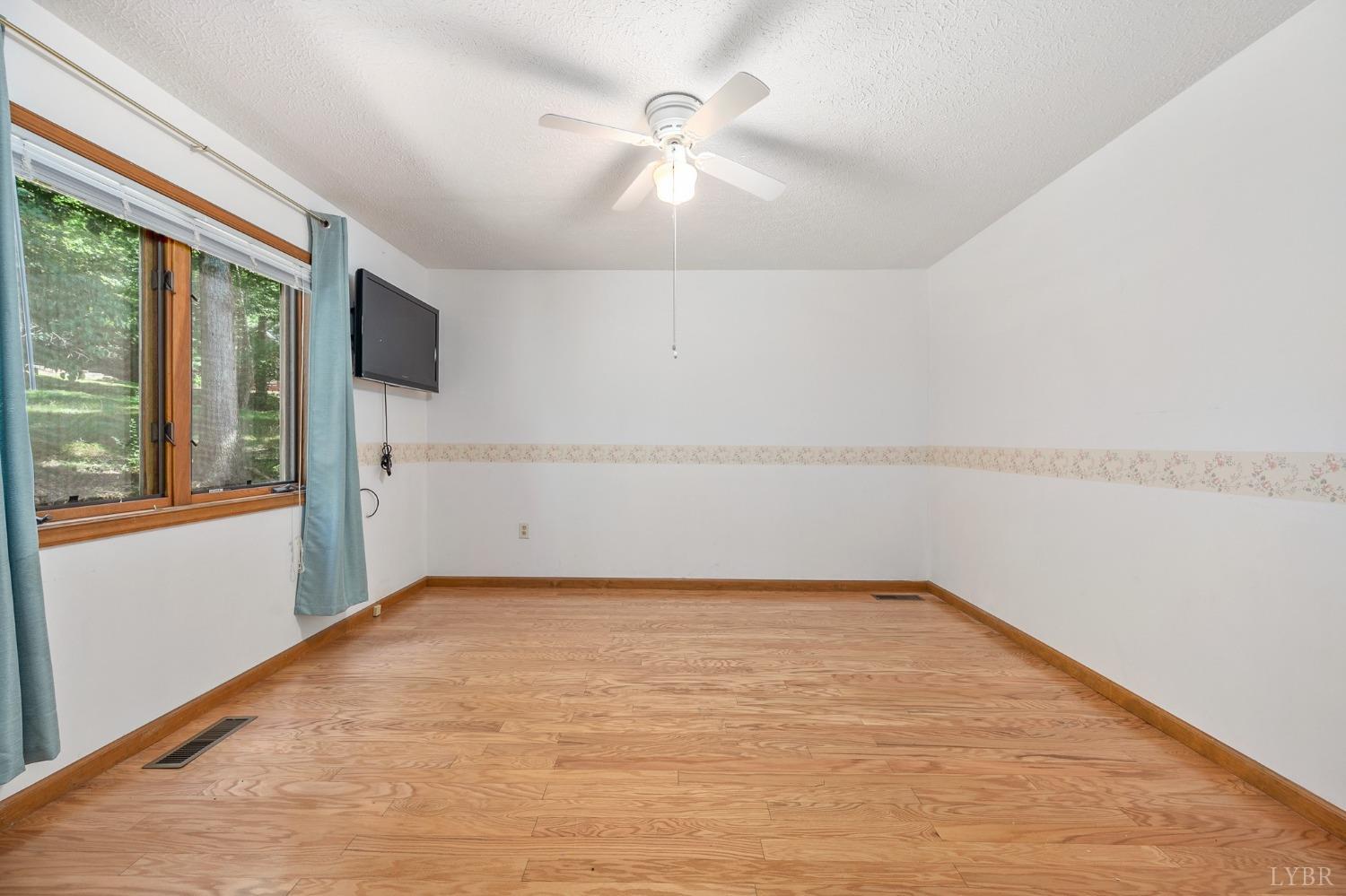 107 Waterview Circle