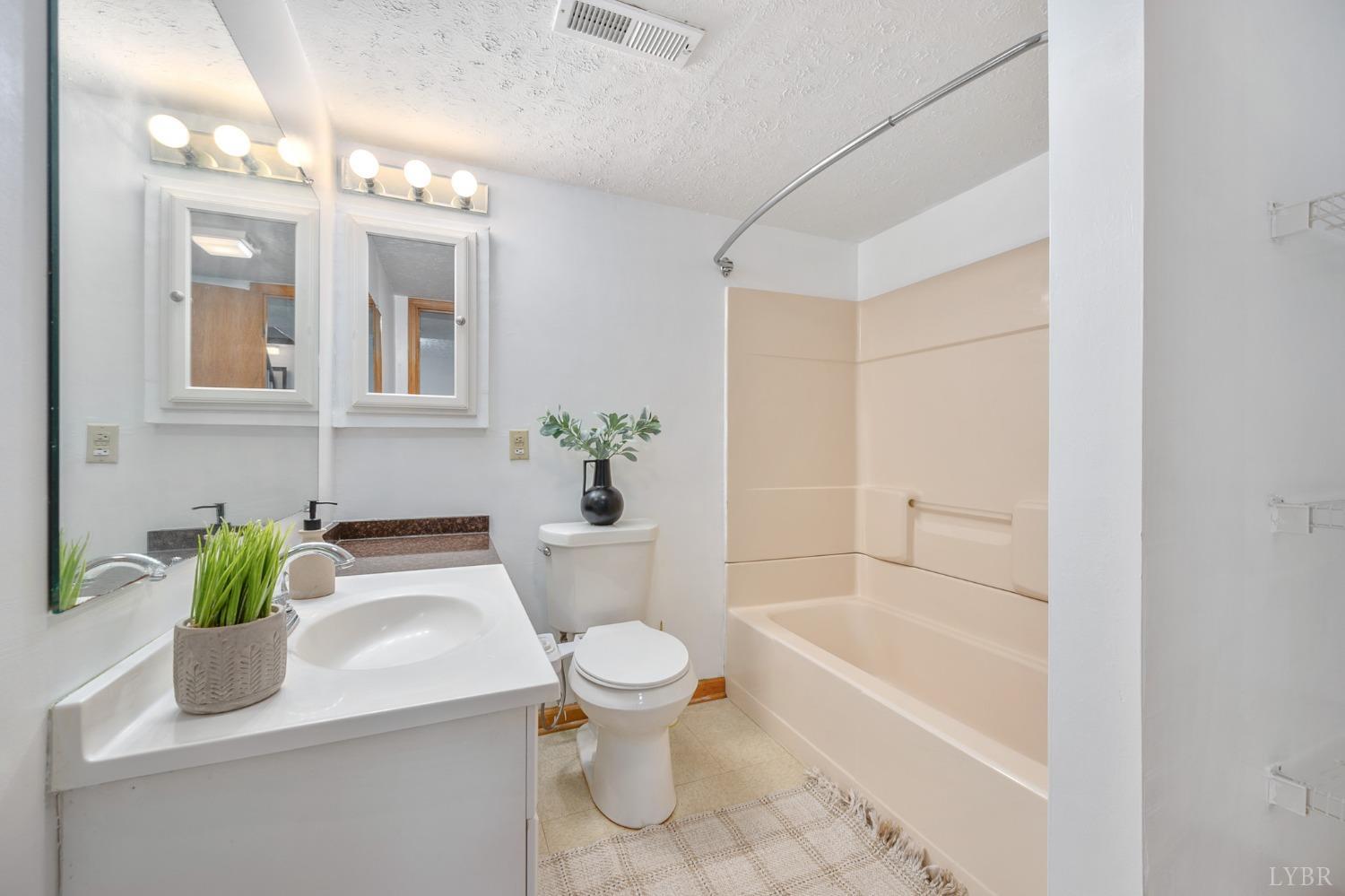 107 Waterview Circle