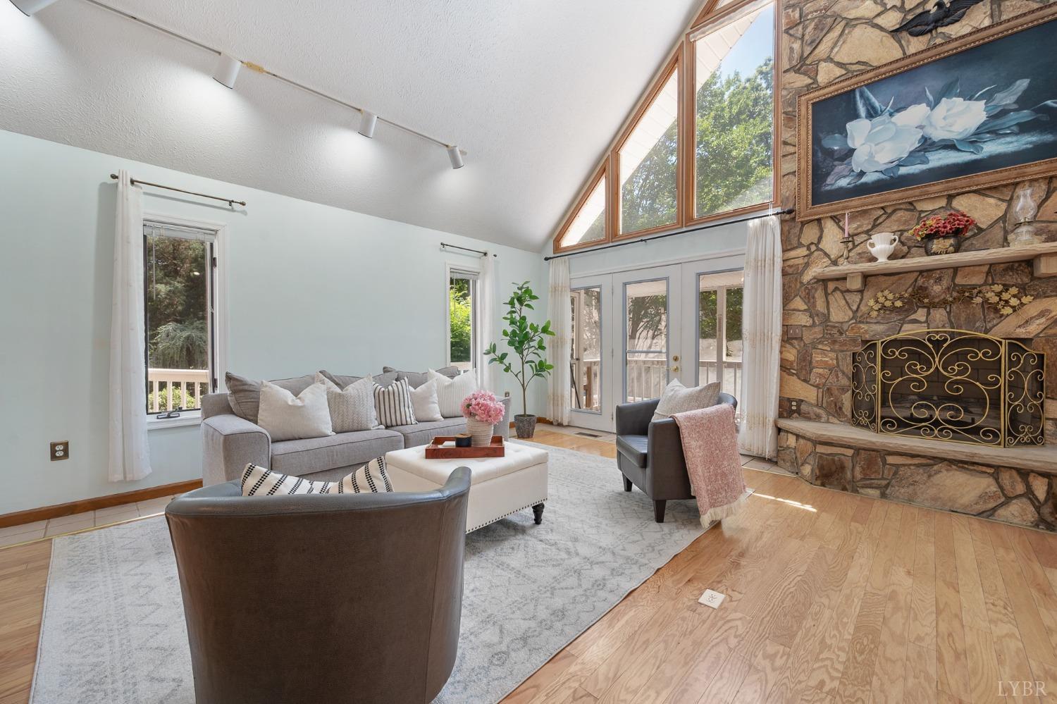 107 Waterview Circle