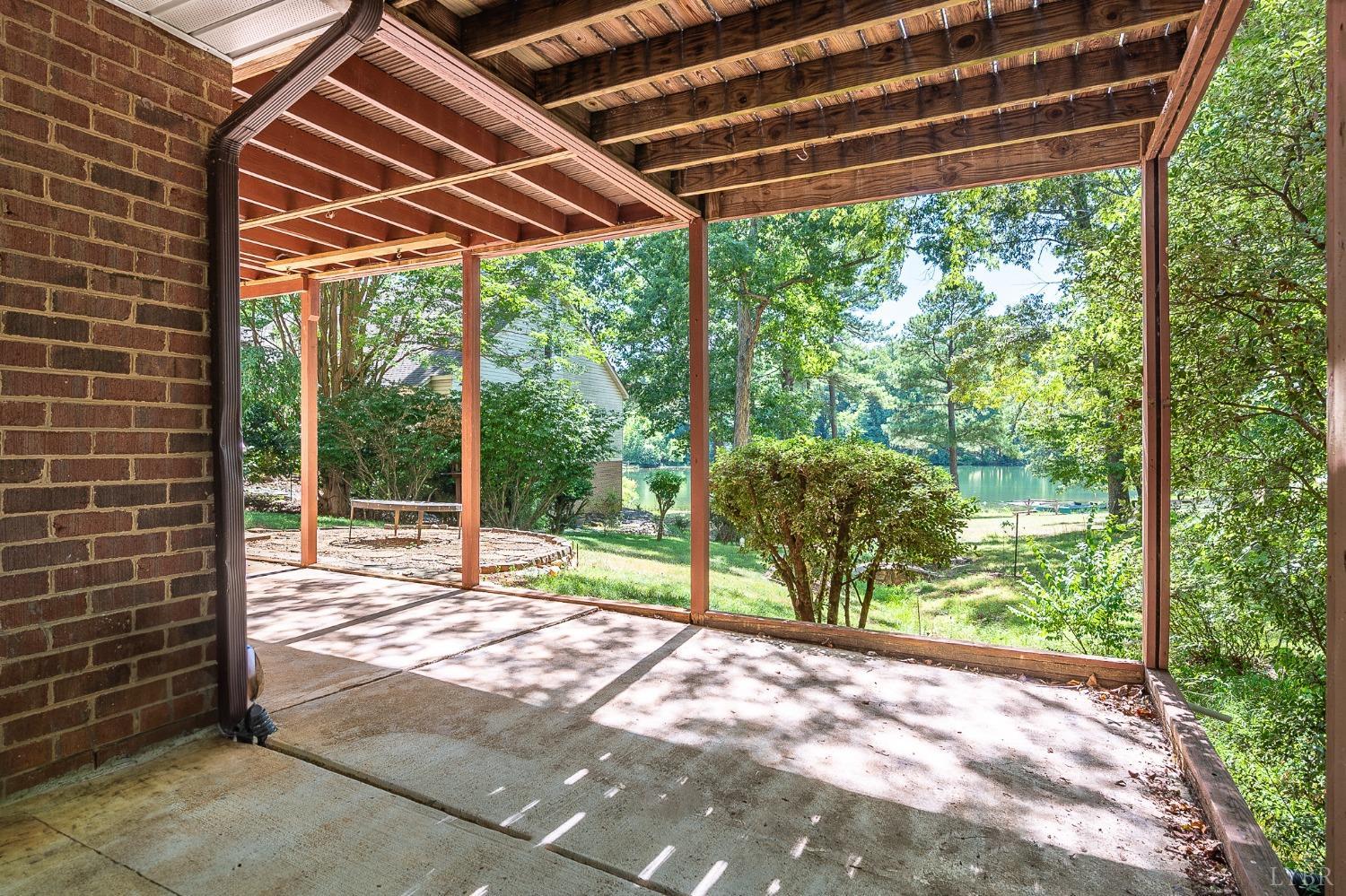 107 Waterview Circle