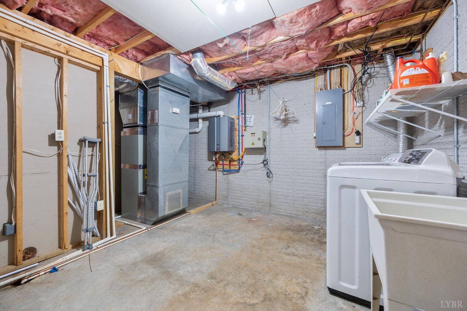 107 Waterview Circle