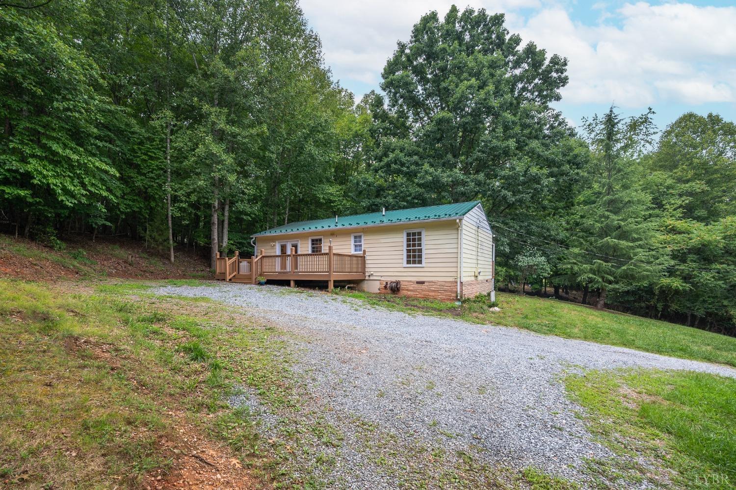 2087 Camp Hydaway Road