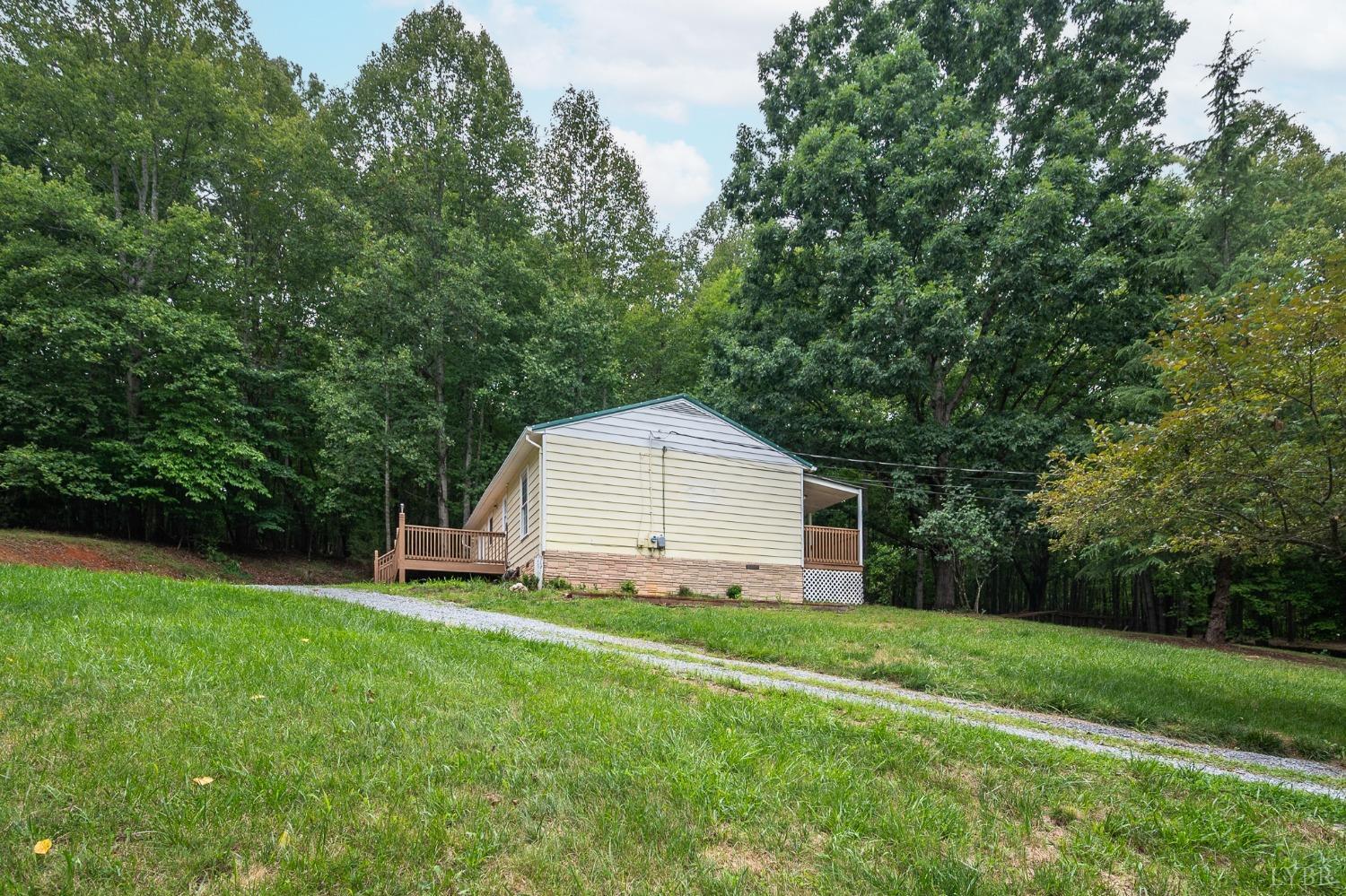 2087 Camp Hydaway Road