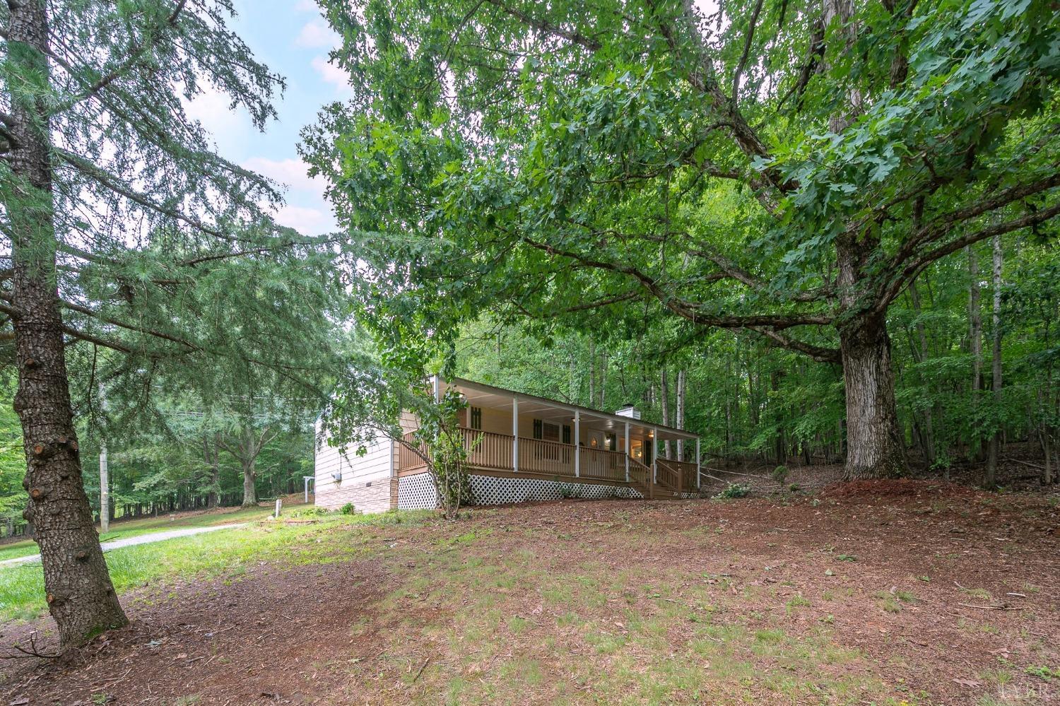 2087 Camp Hydaway Road