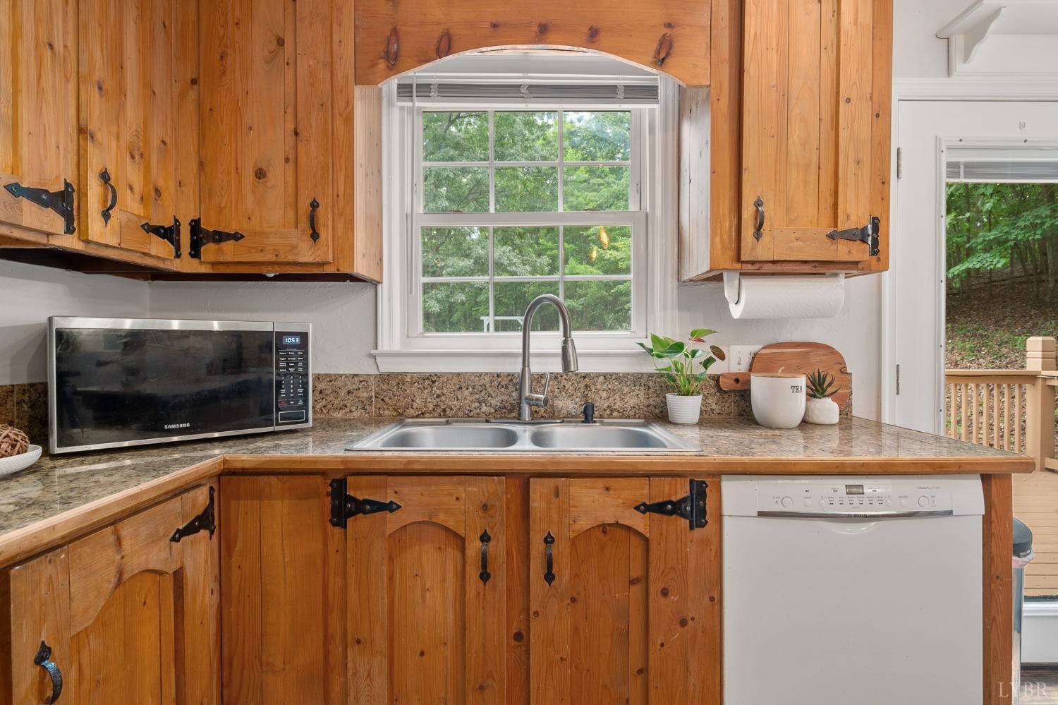 2087 Camp Hydaway Road