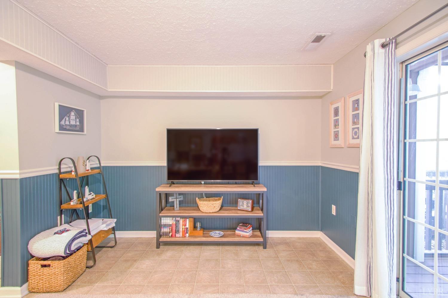 303 Wexview Lane