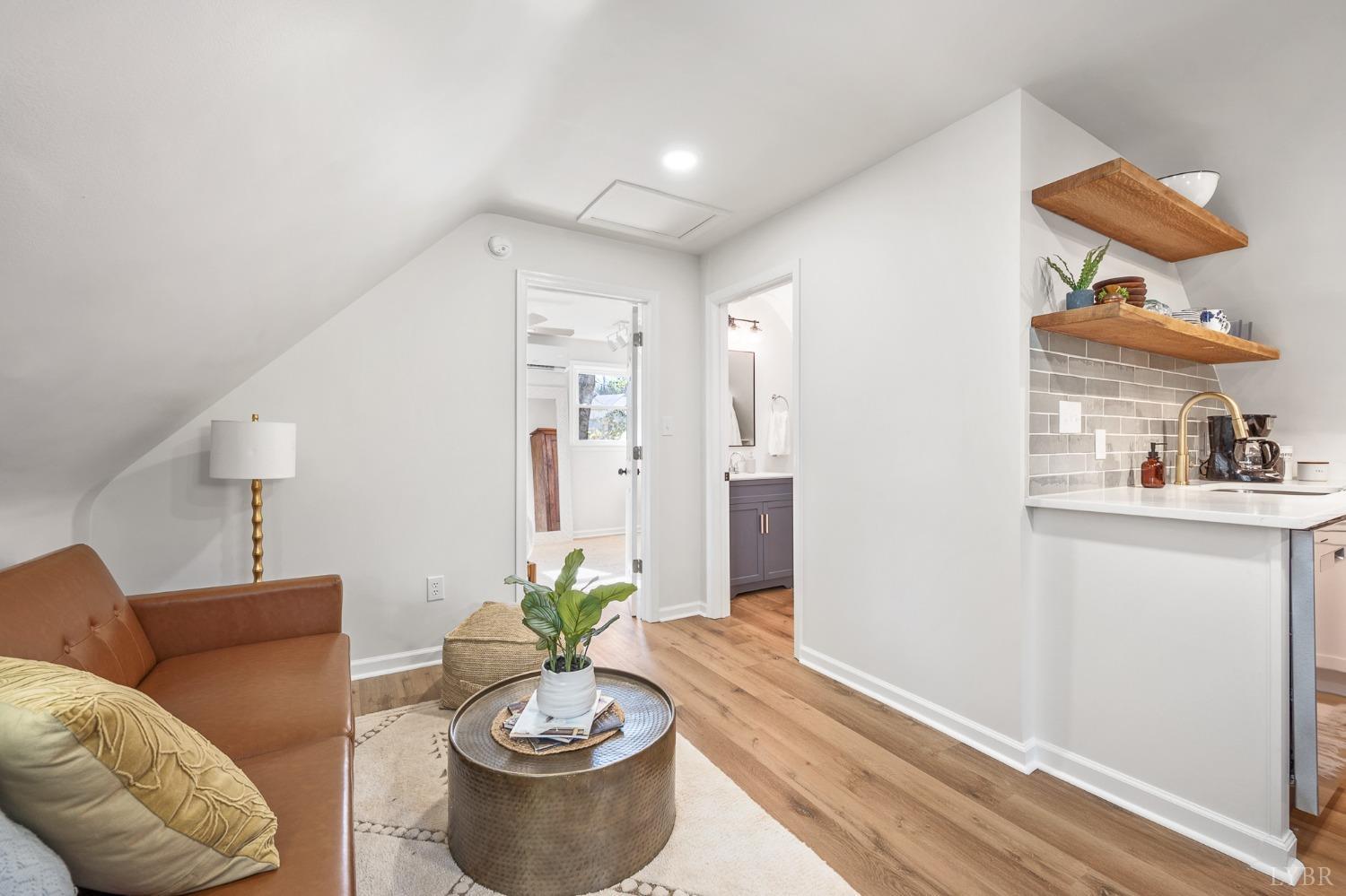 50 W Princeton Circle