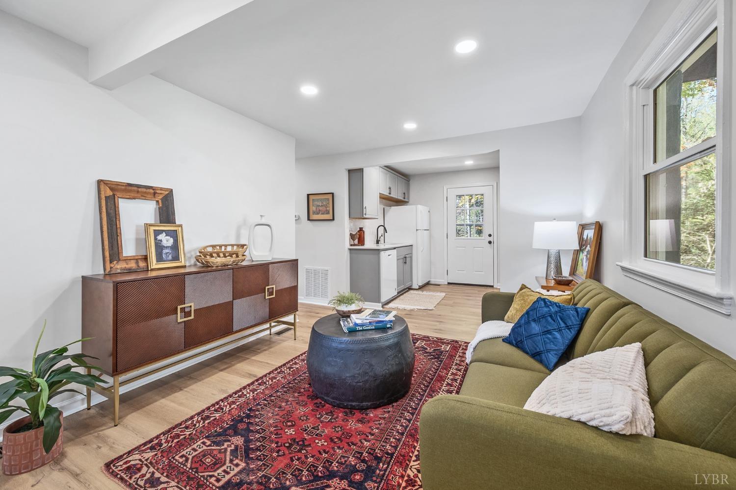 50 W Princeton Circle