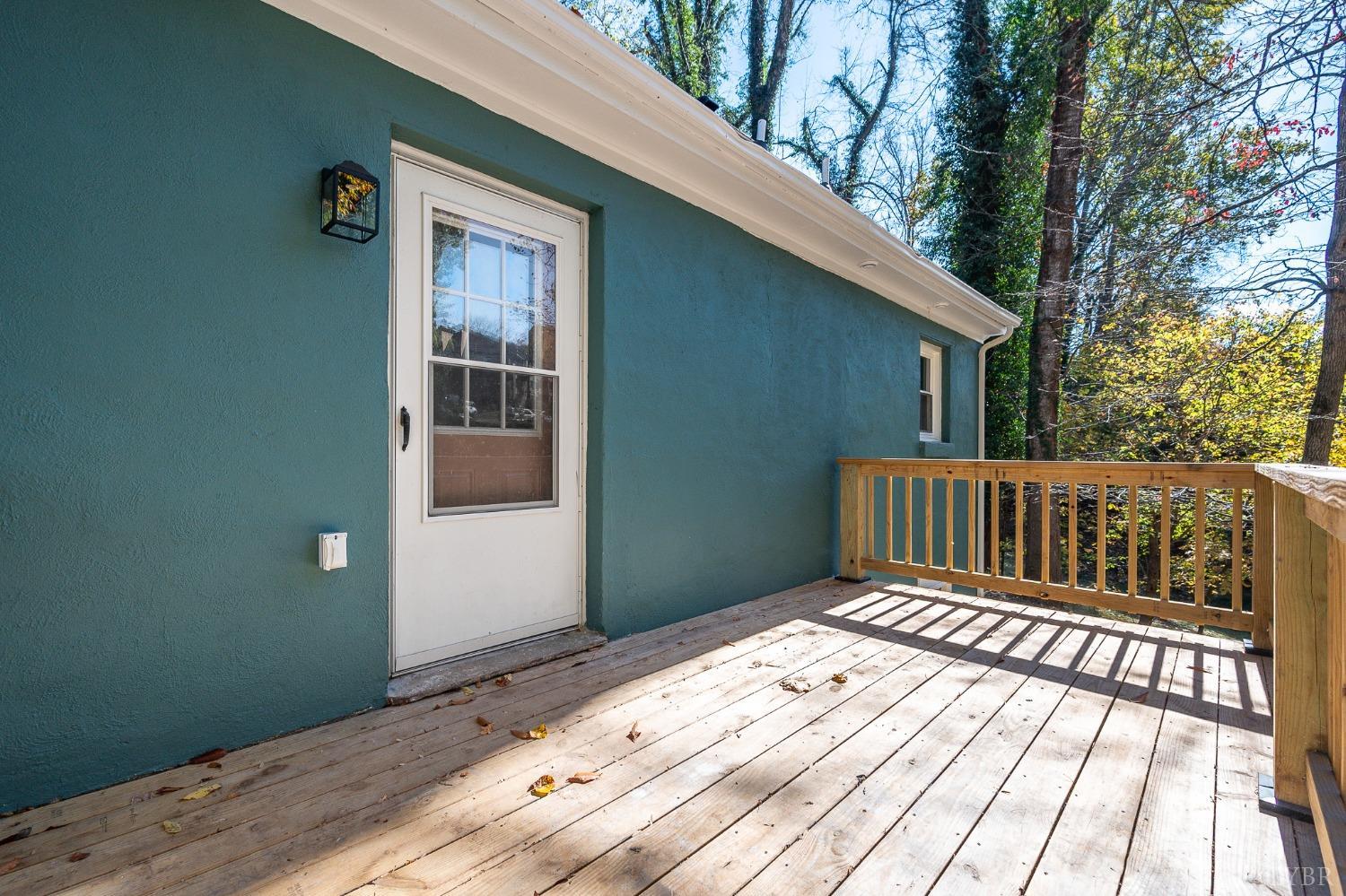 50 W Princeton Circle