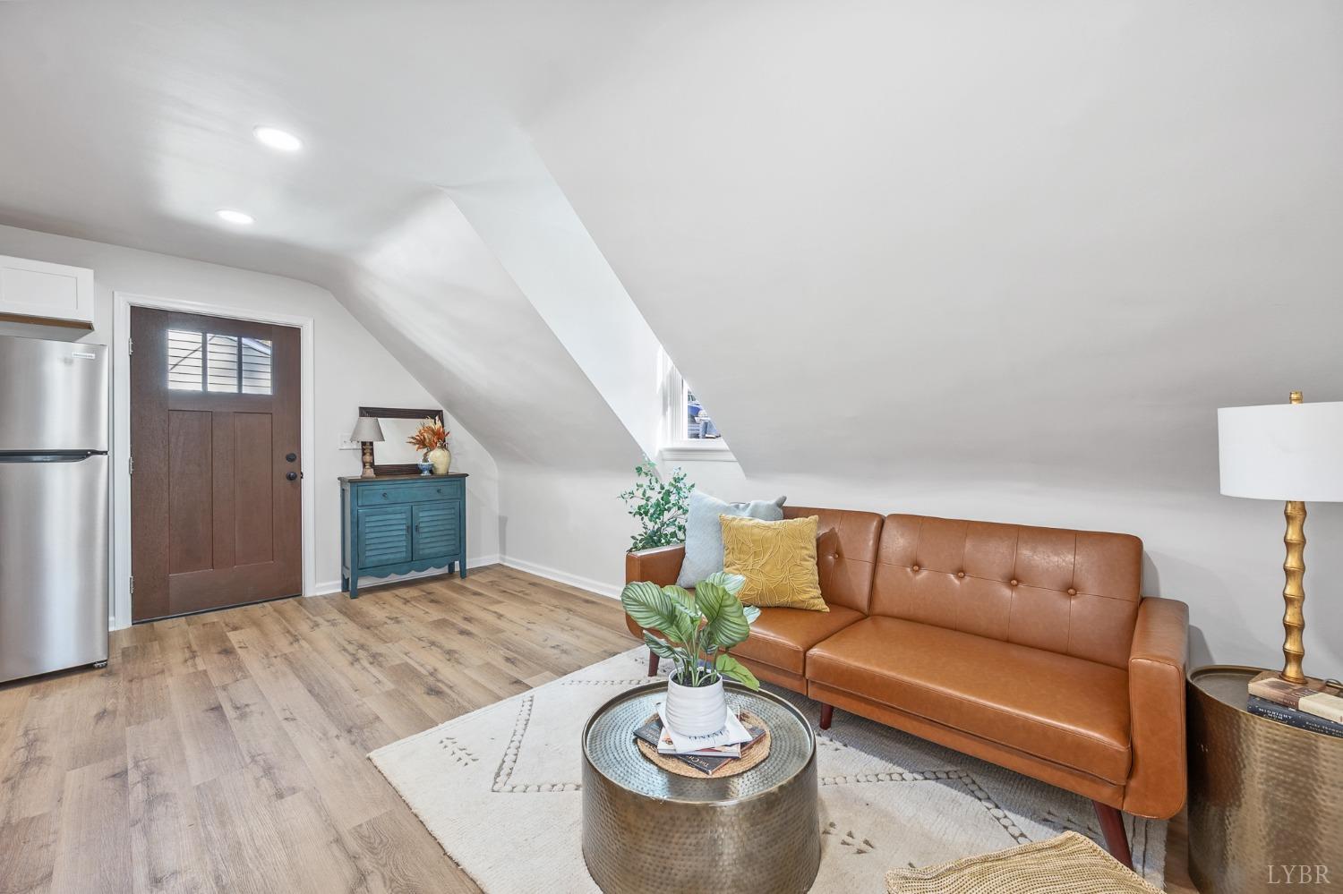 50 W Princeton Circle