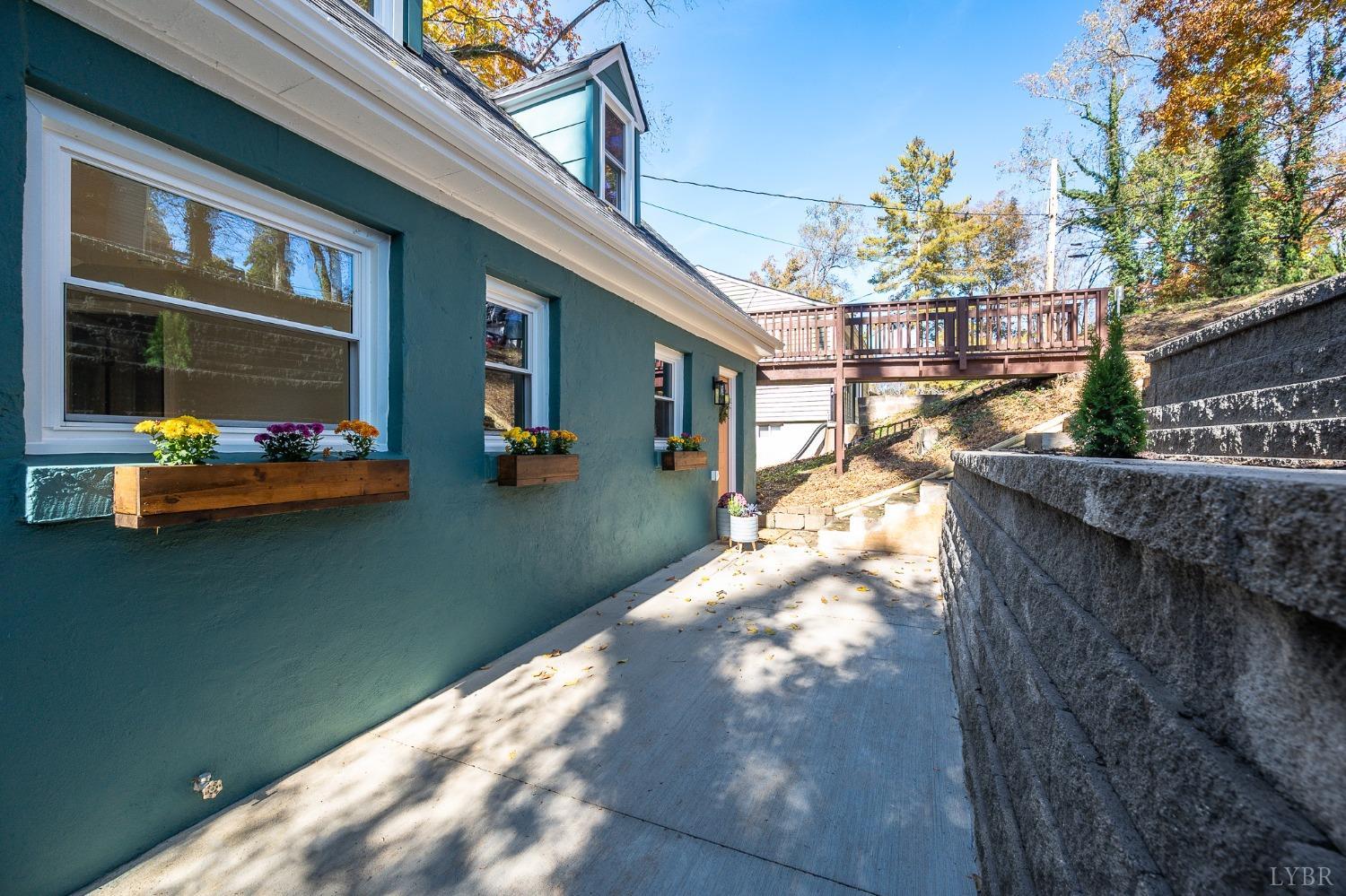 50 W Princeton Circle