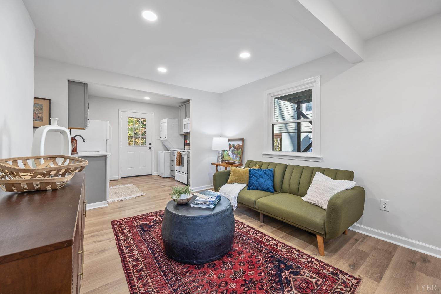50 W Princeton Circle