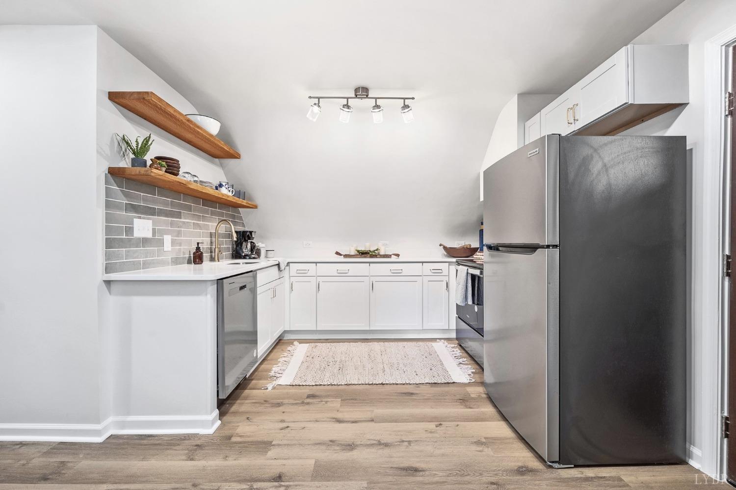 50 W Princeton Circle