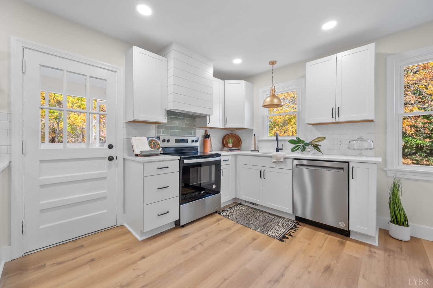 709 Old Graves Mill Road