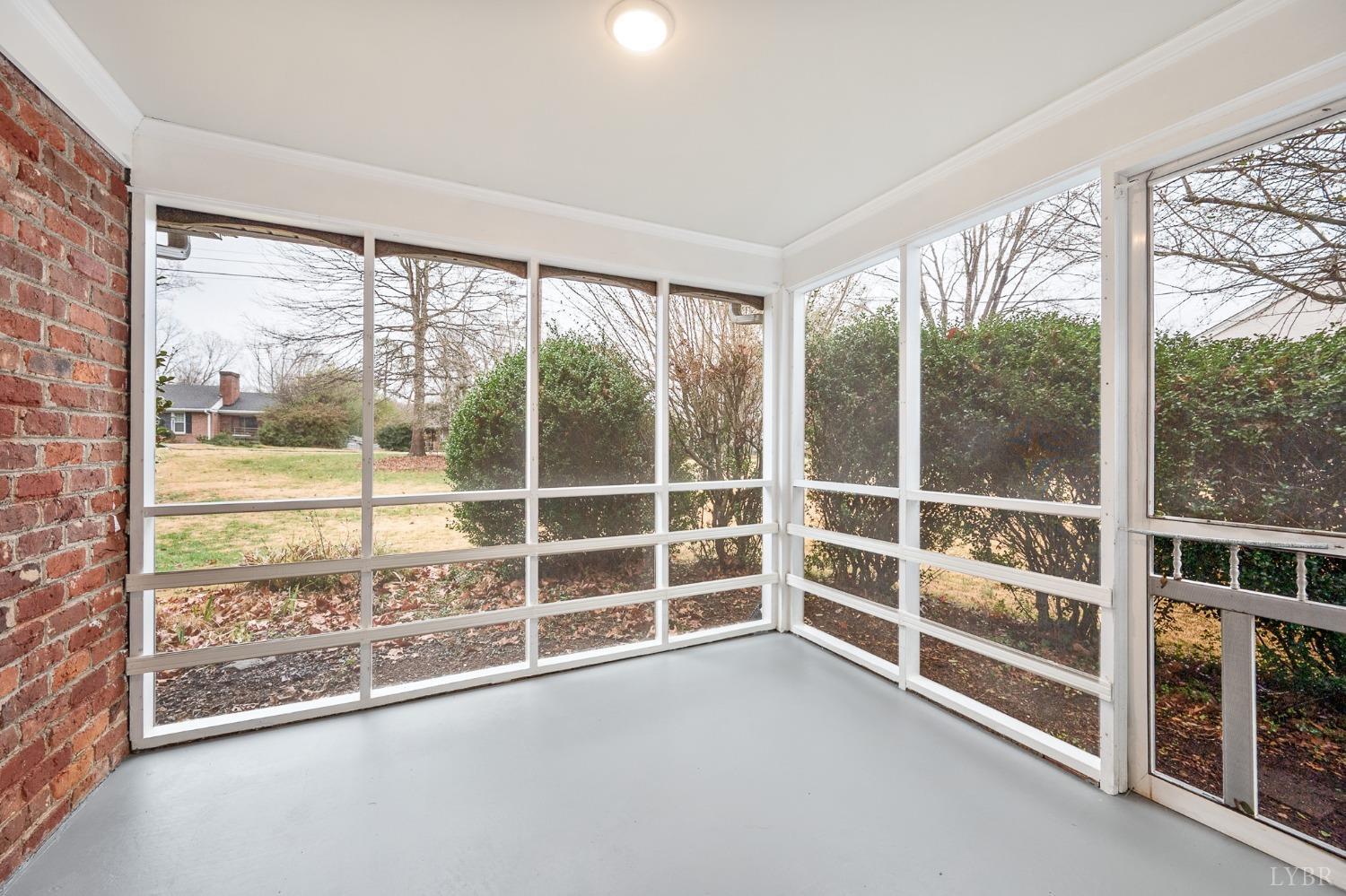 1519 Club Drive