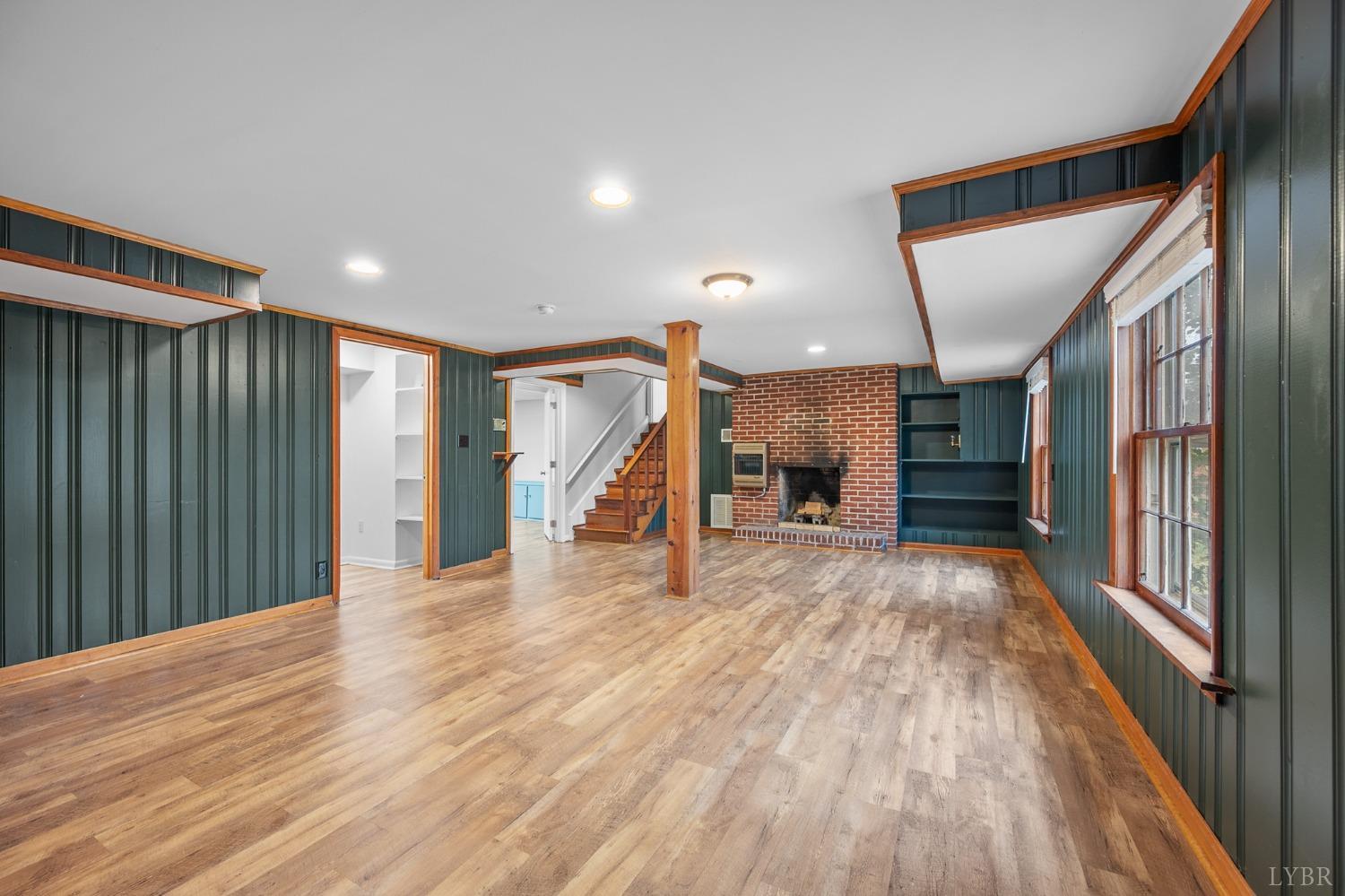 1519 Club Drive