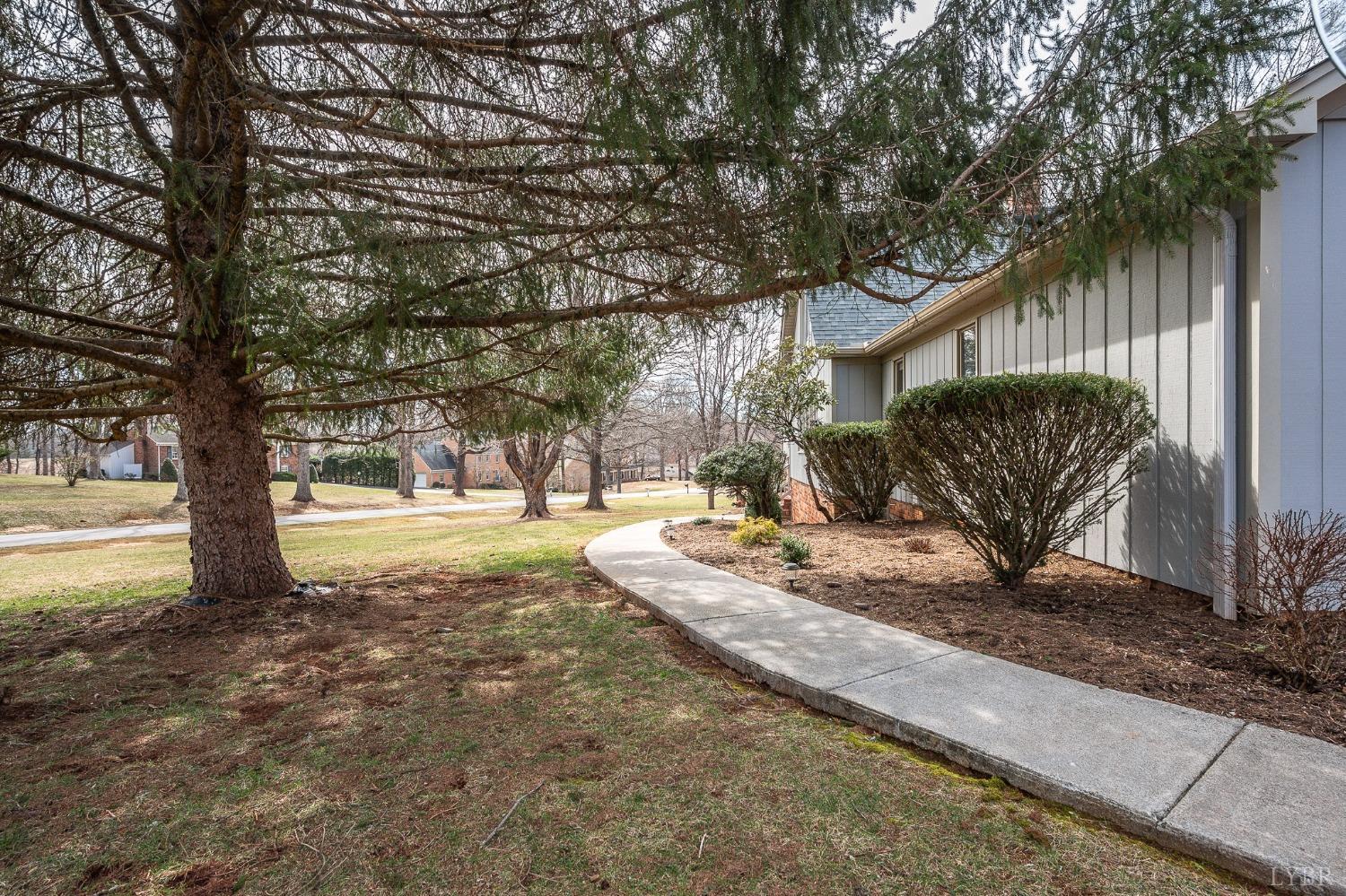 107 Hitching Post Lane